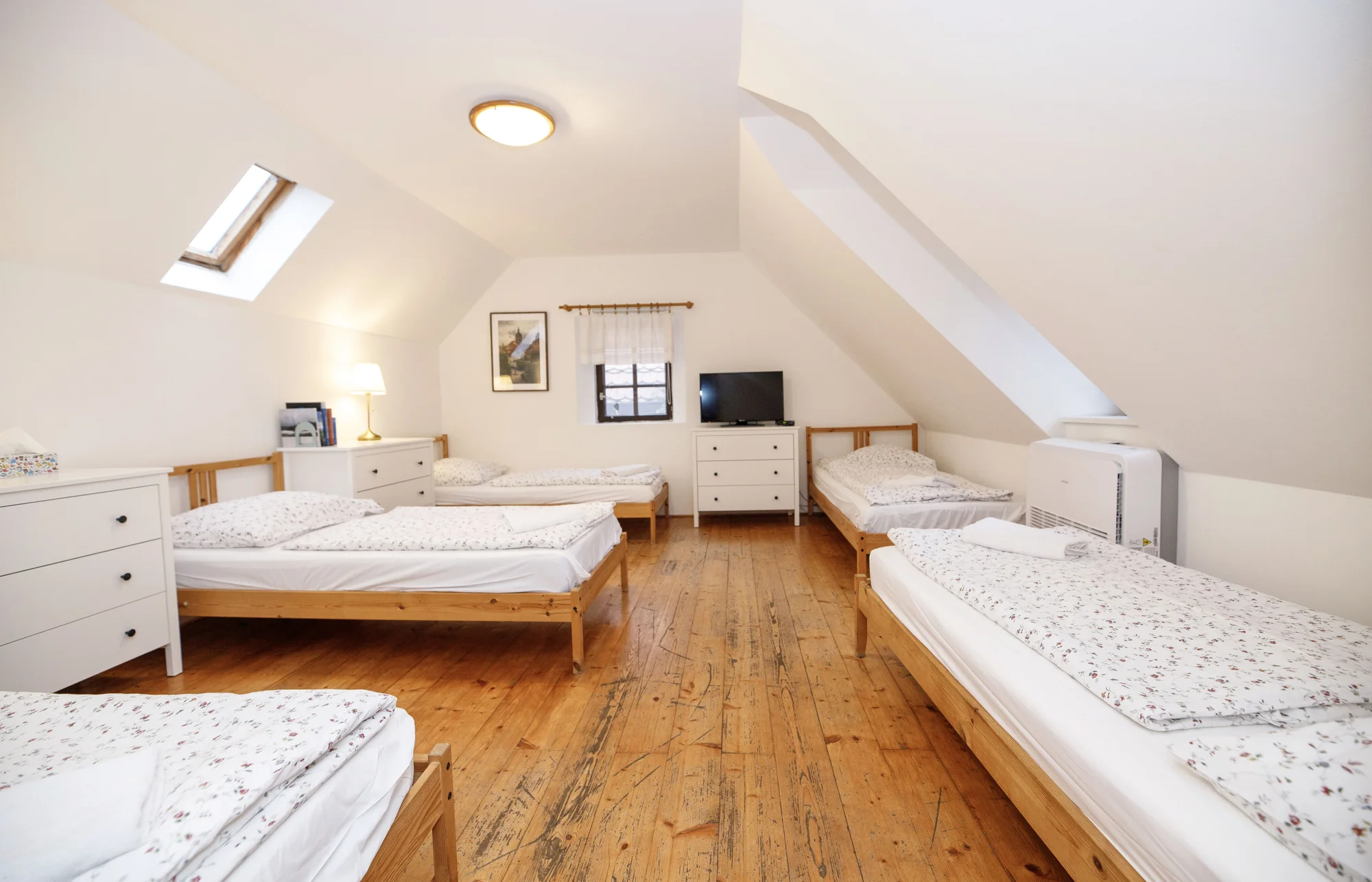 Pobyt v srdci Mělníka až pro 6 osob: snídaně i sleva do restaurace