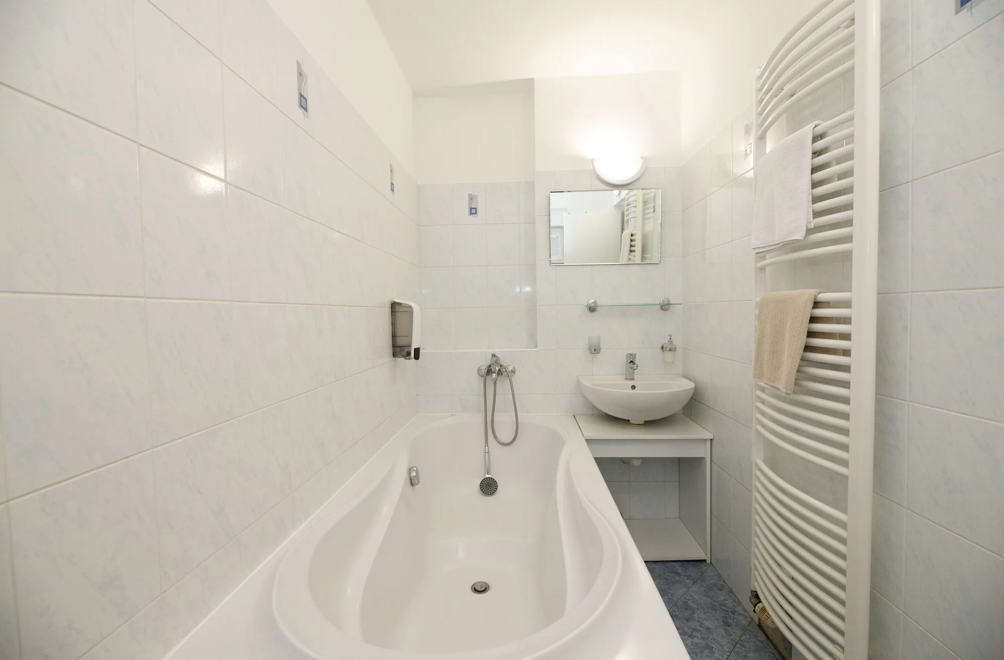 Pobyt v srdci Mělníka až pro 6 osob: snídaně i sleva do restaurace