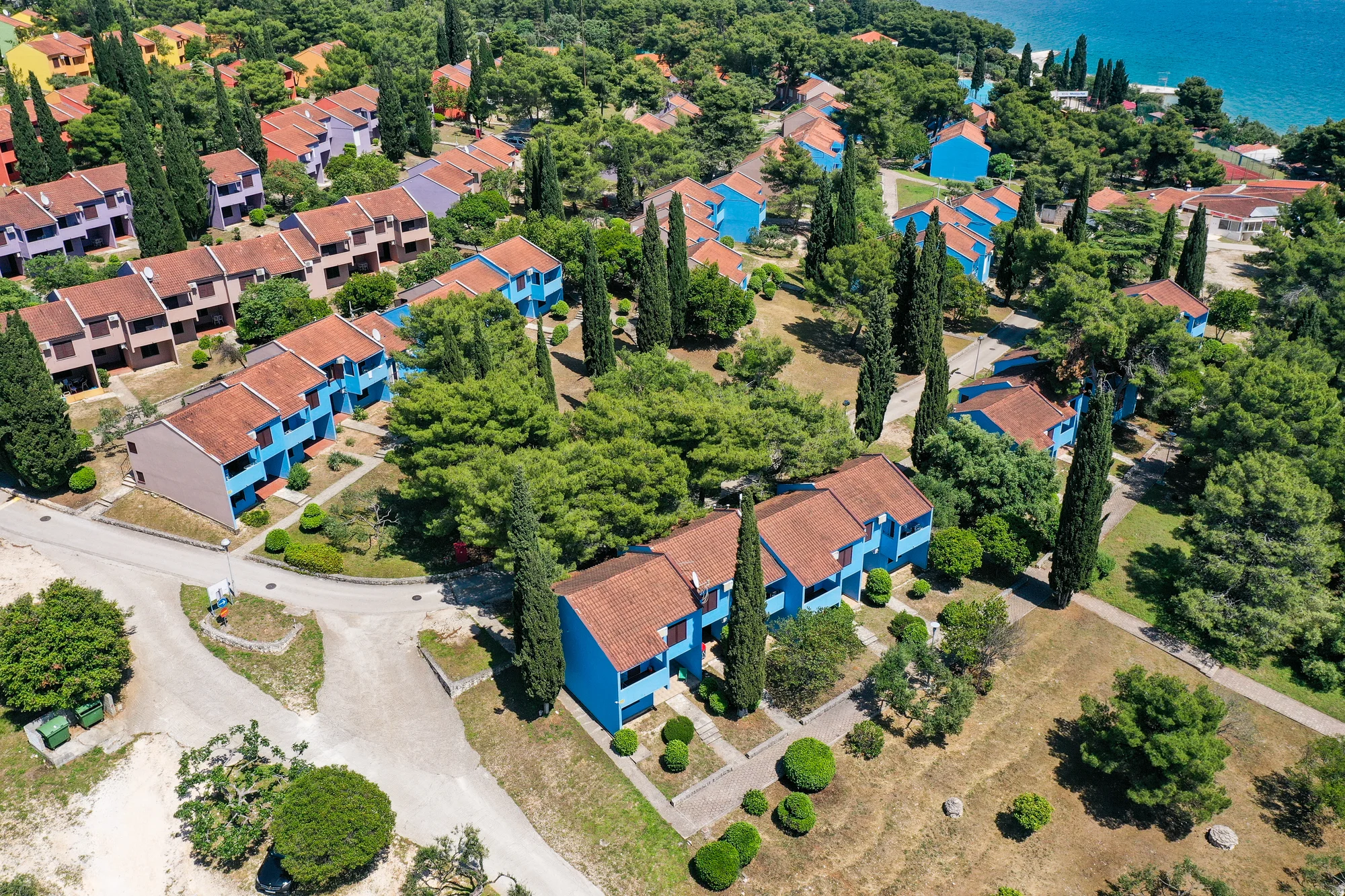 Pohoda a klid na Jadranu: rodinné apartmány kousek od pláže, bazény, animace