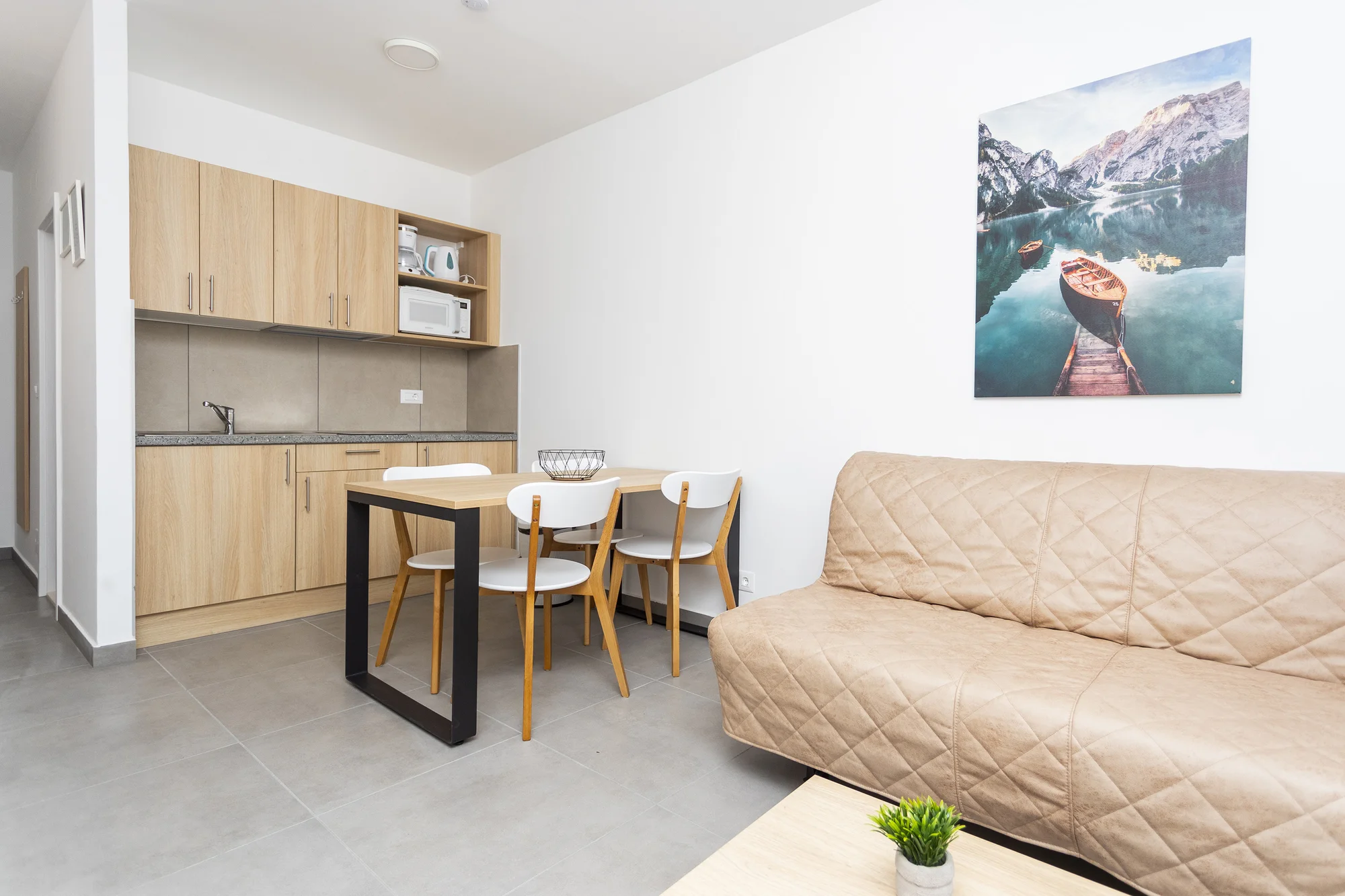 Pohoda a klid na Jadranu: rodinné apartmány kousek od pláže, bazény, animace