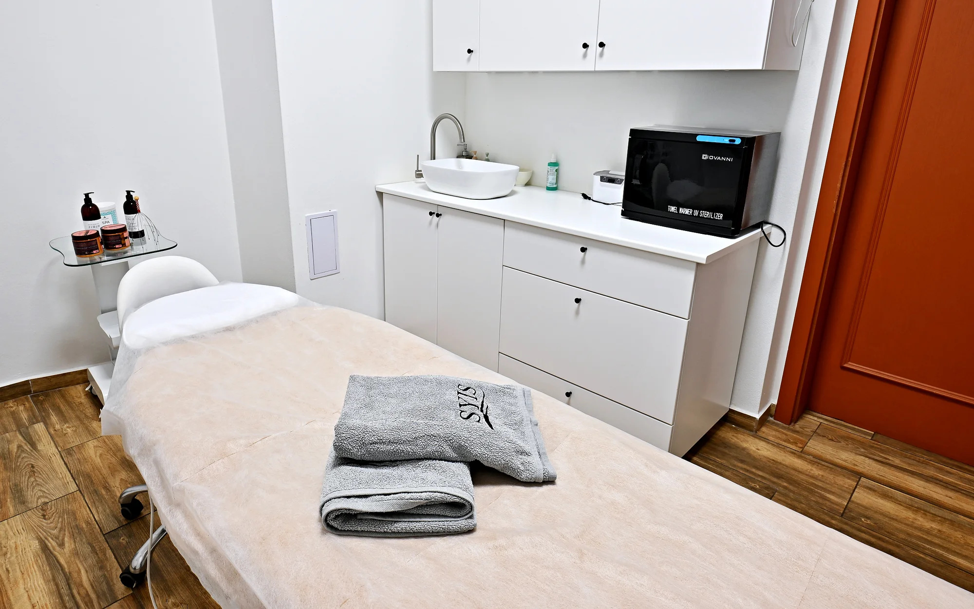 Masáže v krásném salonu na Vinohradech: klasická, relaxační, lymfodrenážní i modelující