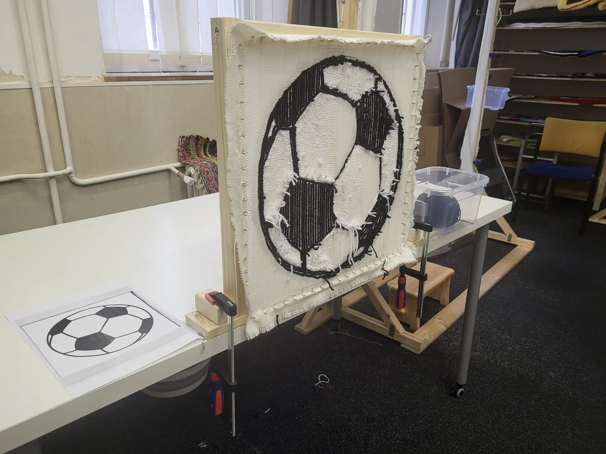 Rugmaking: zážitkový kurz tkaní vlastního koberečku, pro začátečníky i pokročilé