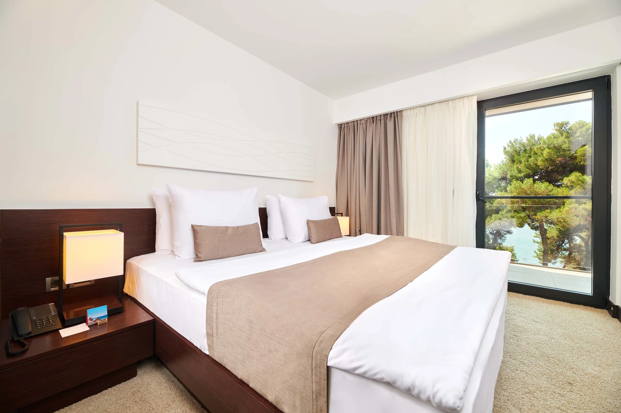 Moderní hotel v chorvatské Poreči: přímo u pláže, s polopenzí a wellness