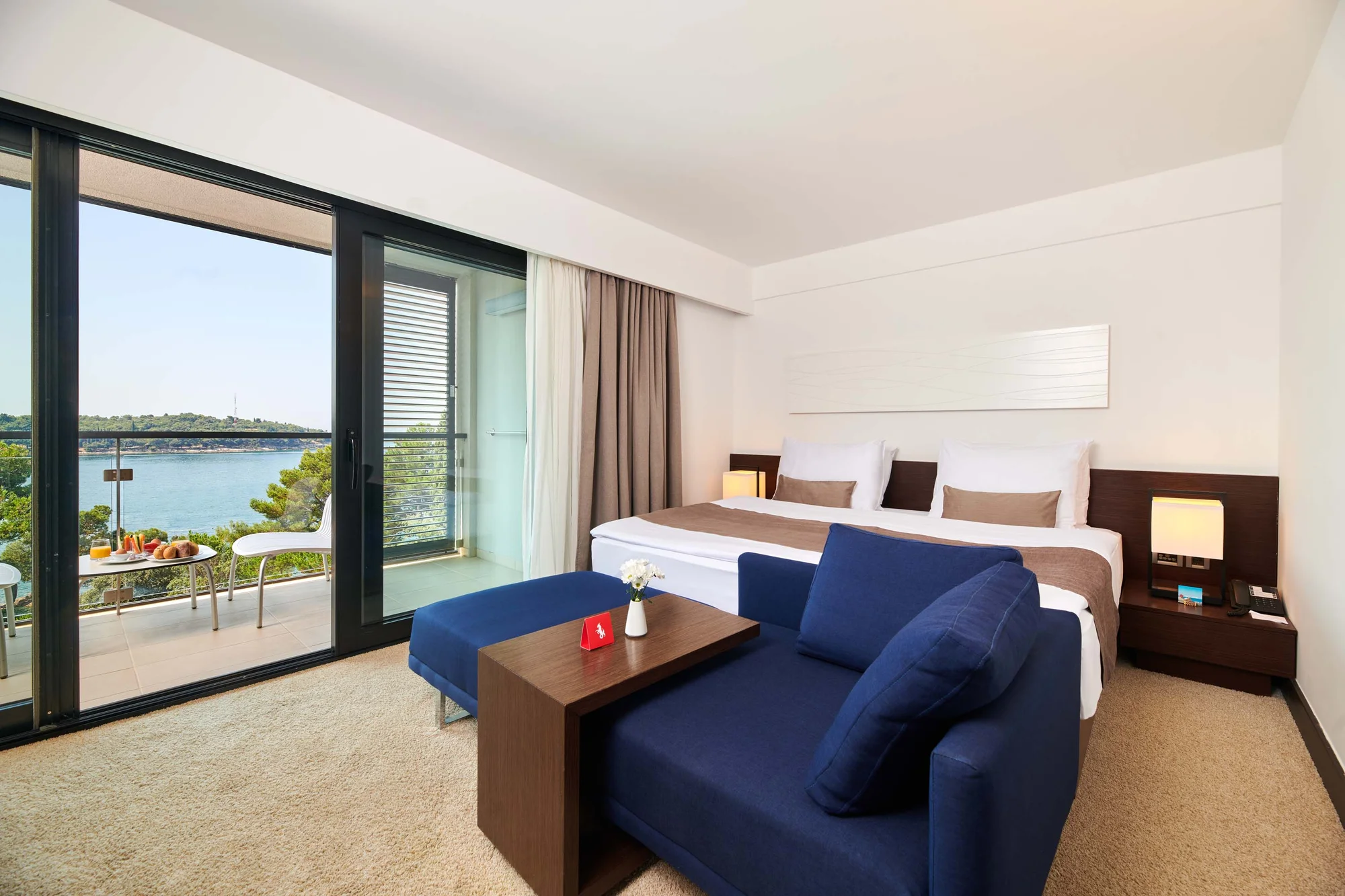 Moderní hotel v chorvatské Poreči: přímo u pláže, s polopenzí a wellness