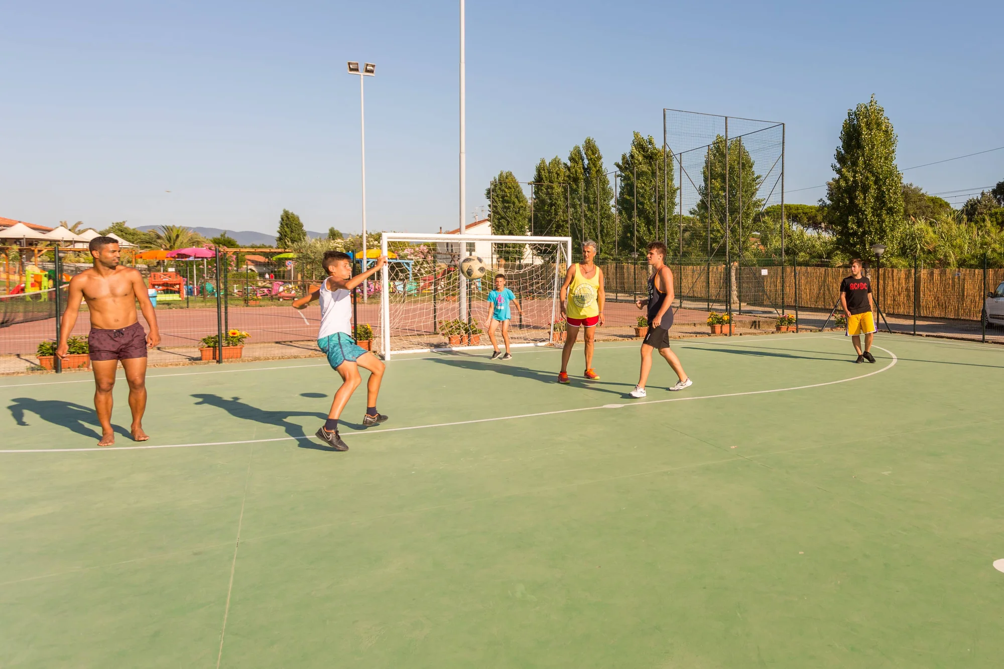 Apartmány v Itálii: polopenze, bazén, vodní sporty, animace i půjčení kol