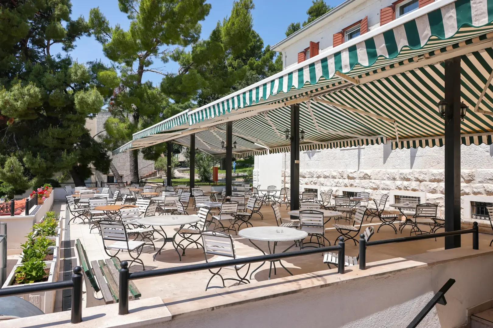 Chovatsko pro celou rodinu: 3* hotel přímo u pláže, all inclusive, animační programy