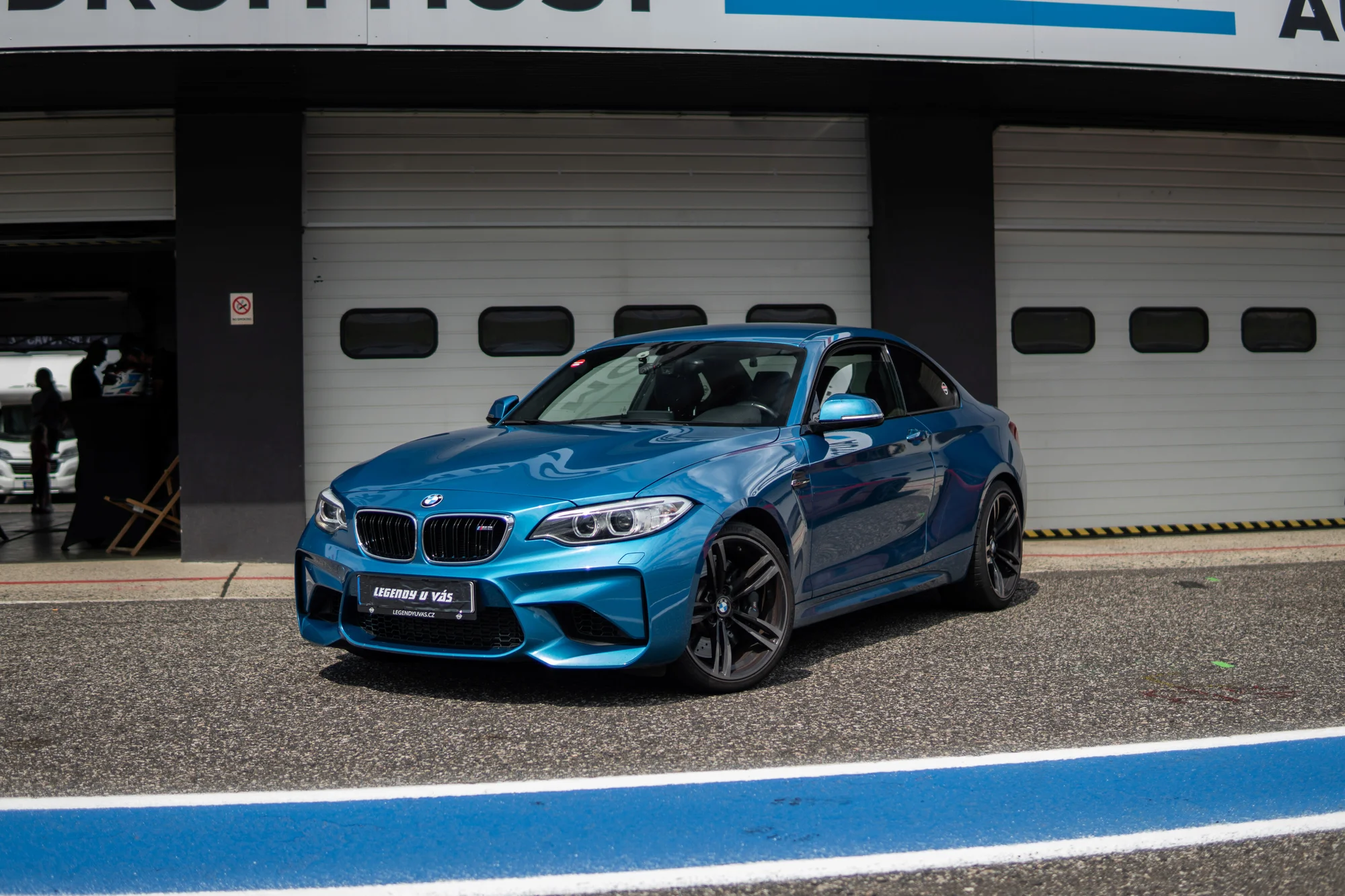 20–40 min. parádní jízdy v BMW M2 F87 na okresní silnici jako řidič či spolujezdec