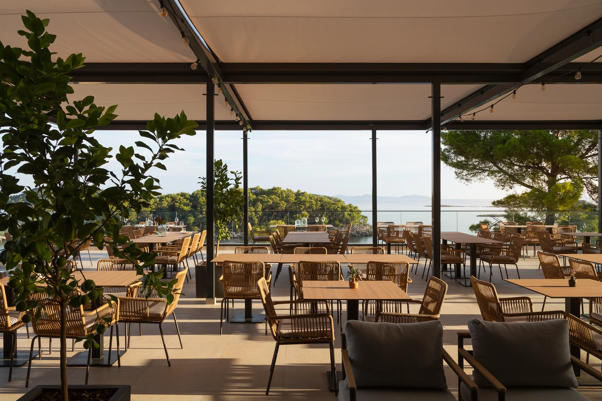 Dovolená na chorvatském ostrově Korčula: nový 4* hotel se snídaní či polopenzí i bazény, až 3 děti zdarma
