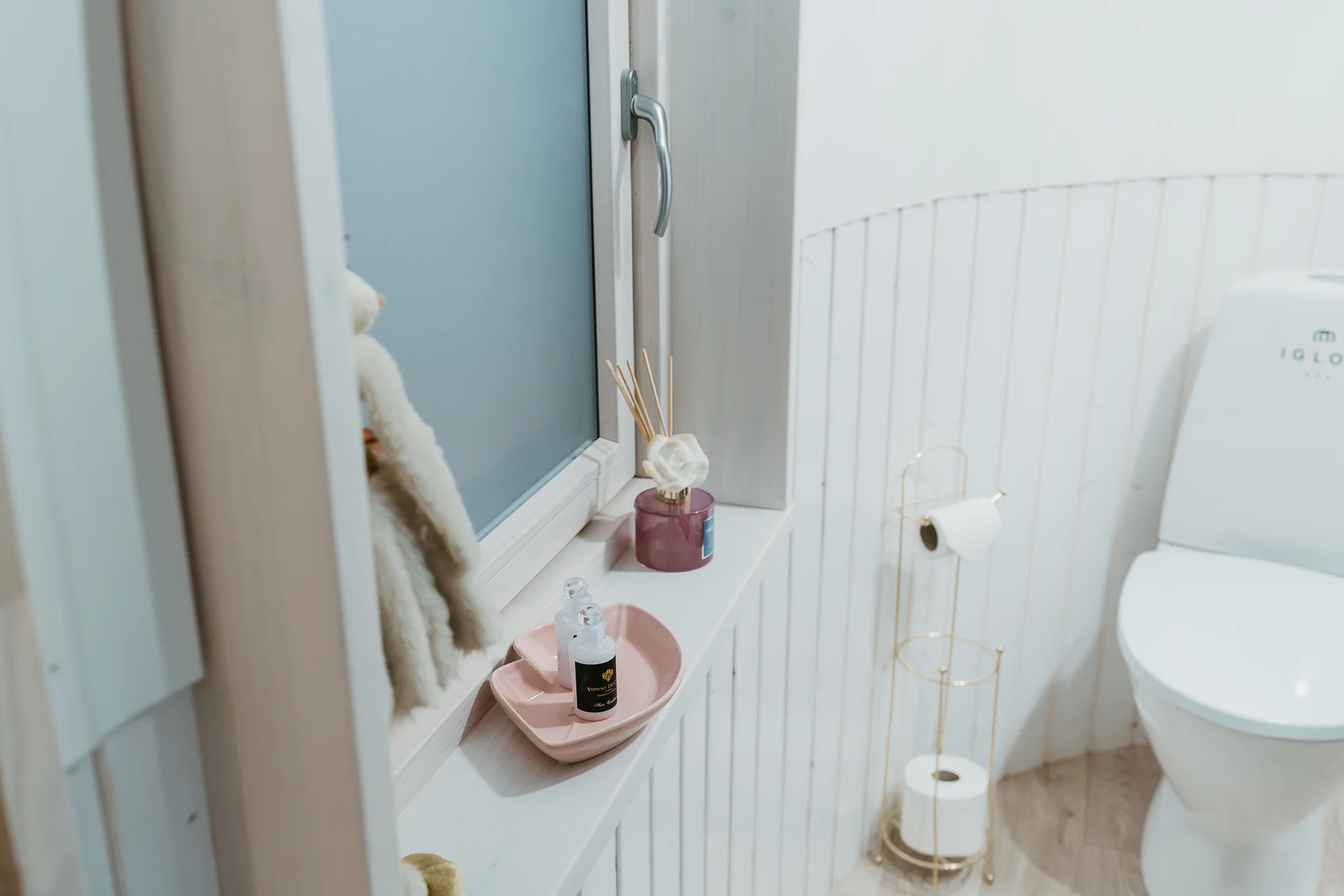 Designové iglú u Plumlovské přehrady: privátní vířivka, sauna a masážní křeslo