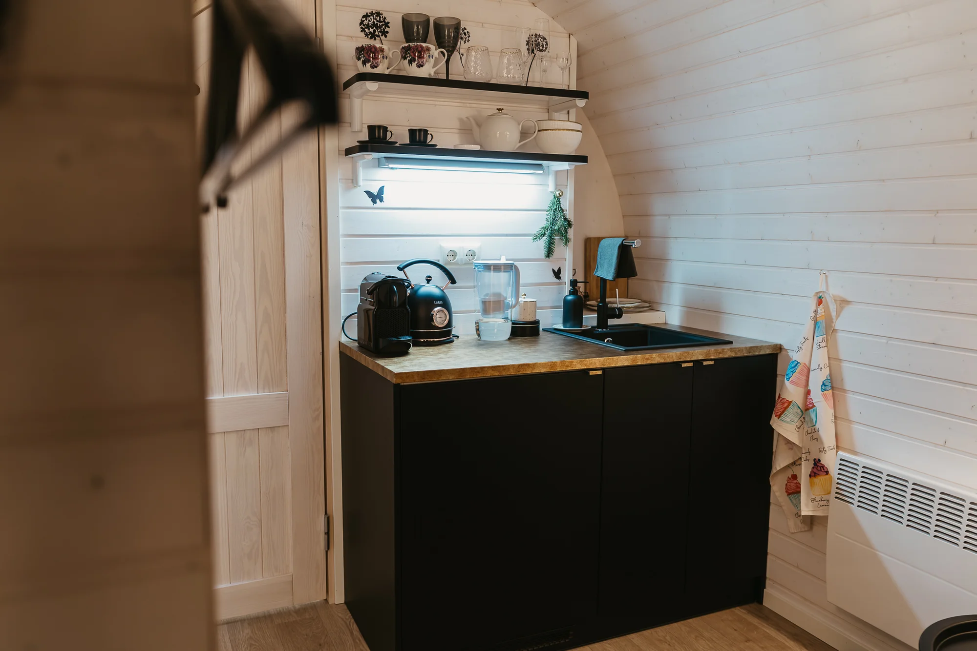 Designové iglú u Plumlovské přehrady: privátní vířivka, sauna a masážní křeslo