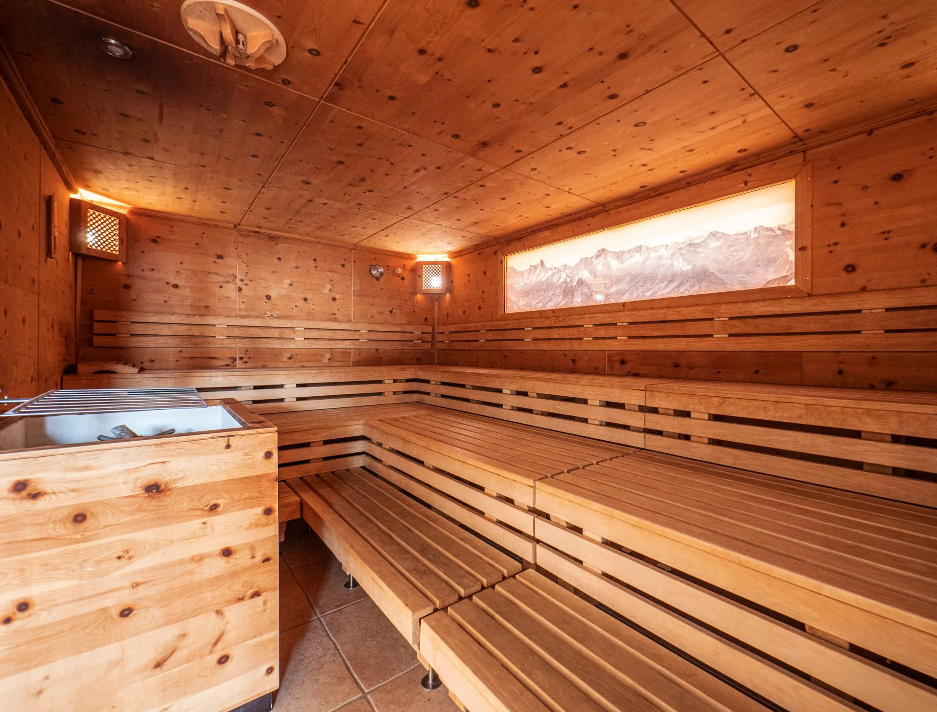 Relax i aktivní dovolená v Alpách: 4* hotel s polopenzí plus, neomezený wellness, karta výhod