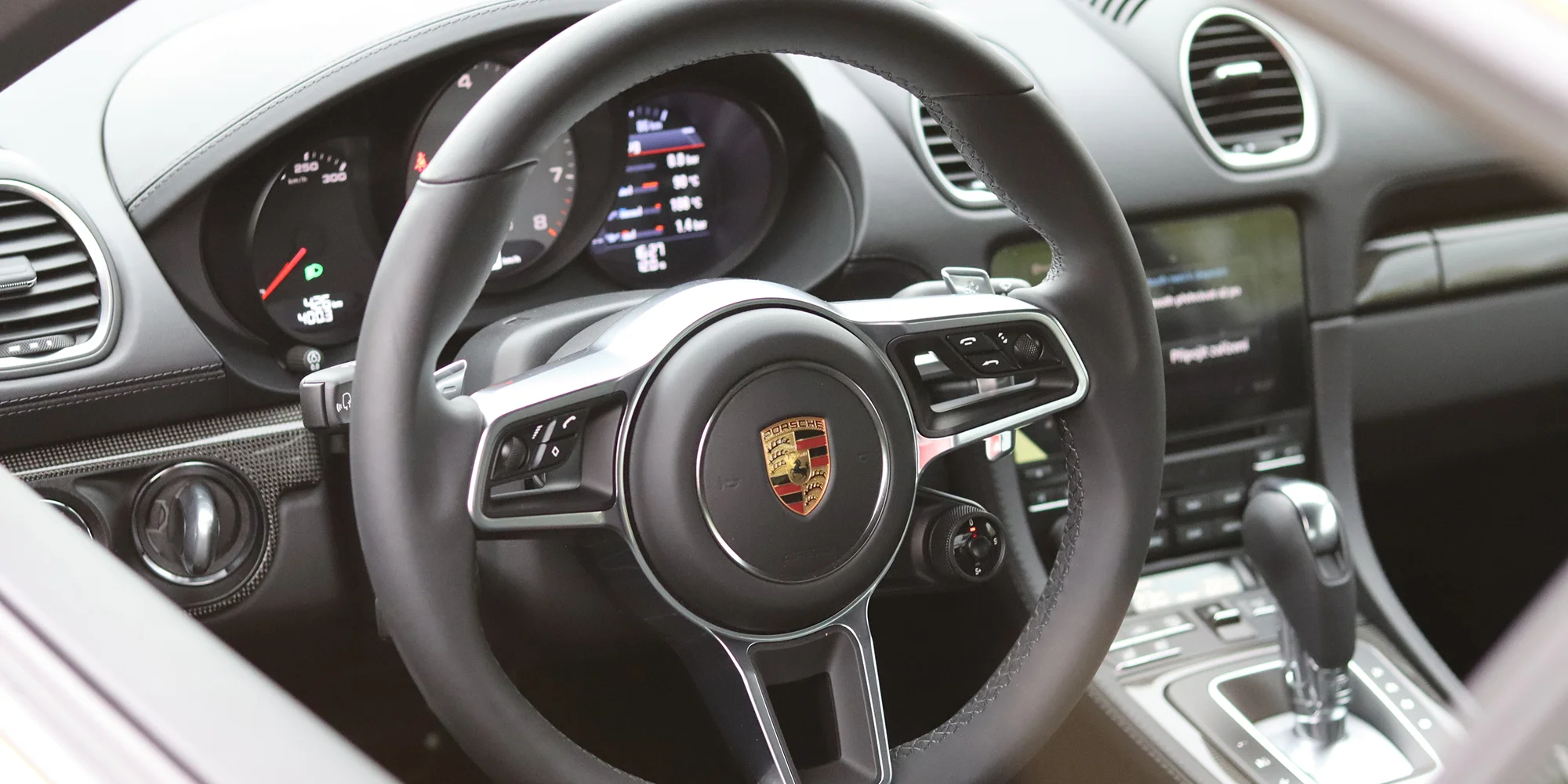 Zážitková jízda v Porsche 718 Cayman S na okreskách: 20, 30 nebo 40 min.