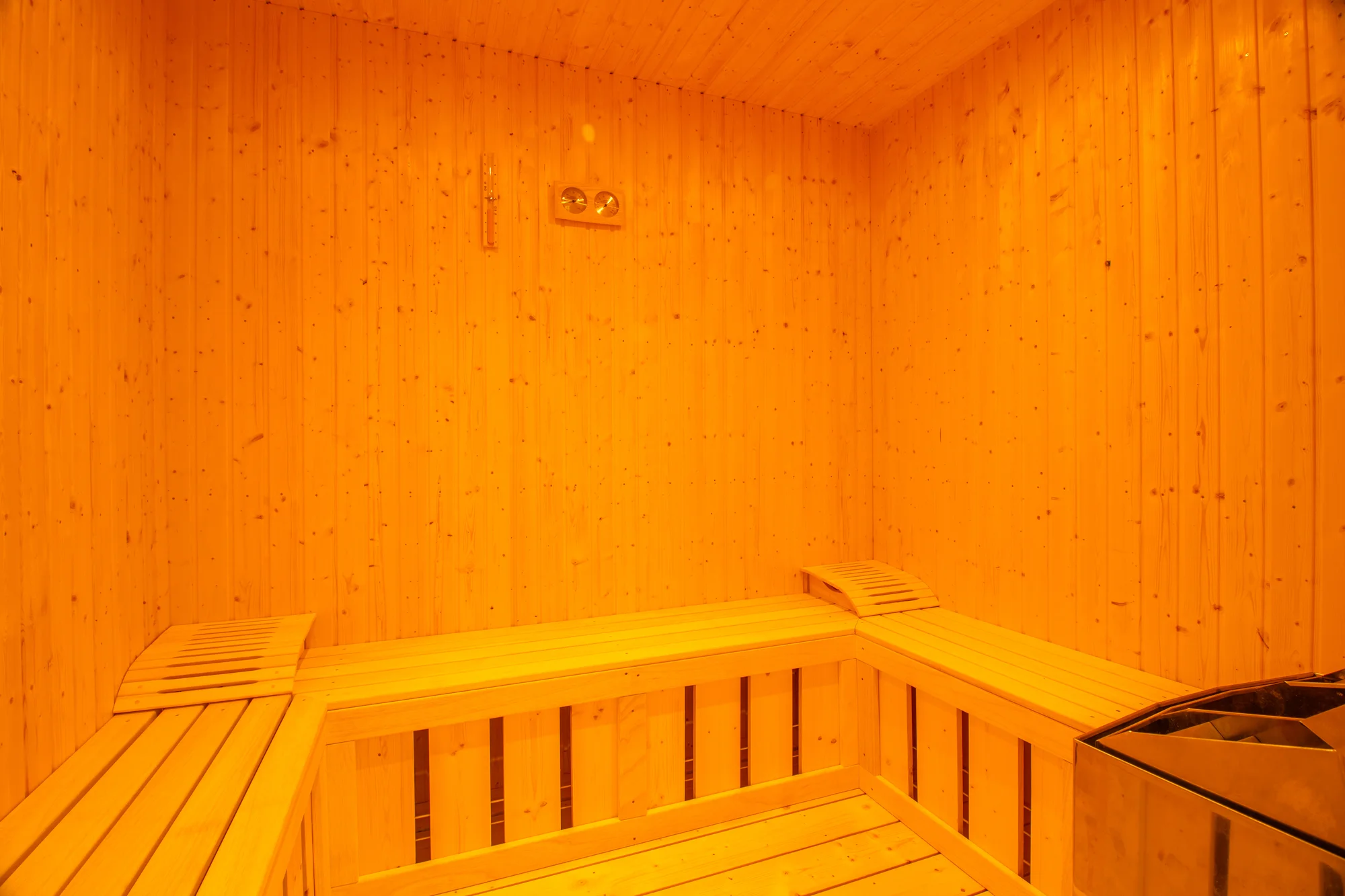Romantika na jižní Moravě: moderní pokoje s vlastní vířivkou, bazén a sauna