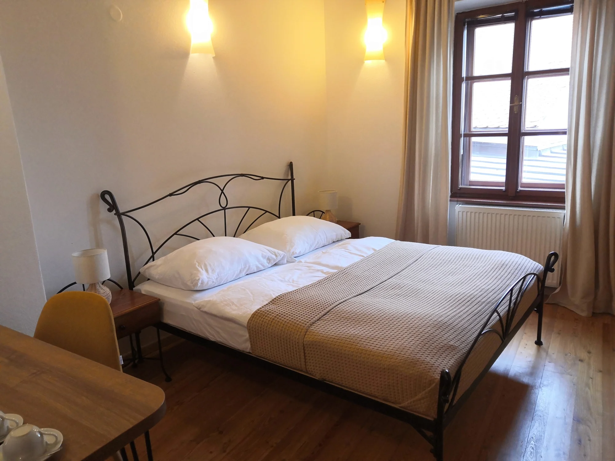 Pobyt v srdci Mikulova v Boutique hotelu Templ: snídaně, degustační menu s vinným párováním i noc zdarma