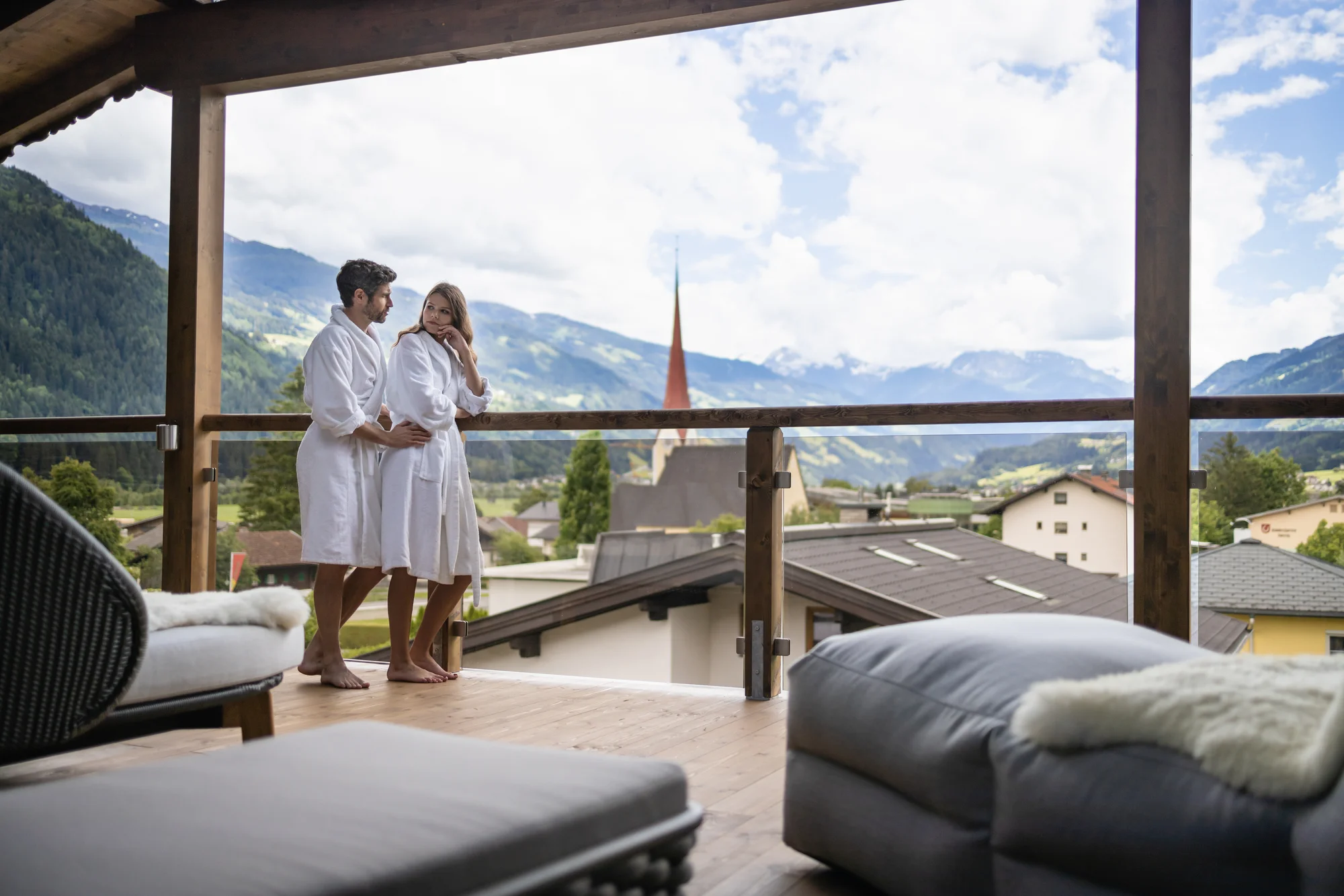 Krásný hotel v Tyrolsku: polopenze plus, neomezený wellness s infinit bazénem a výlety i golf