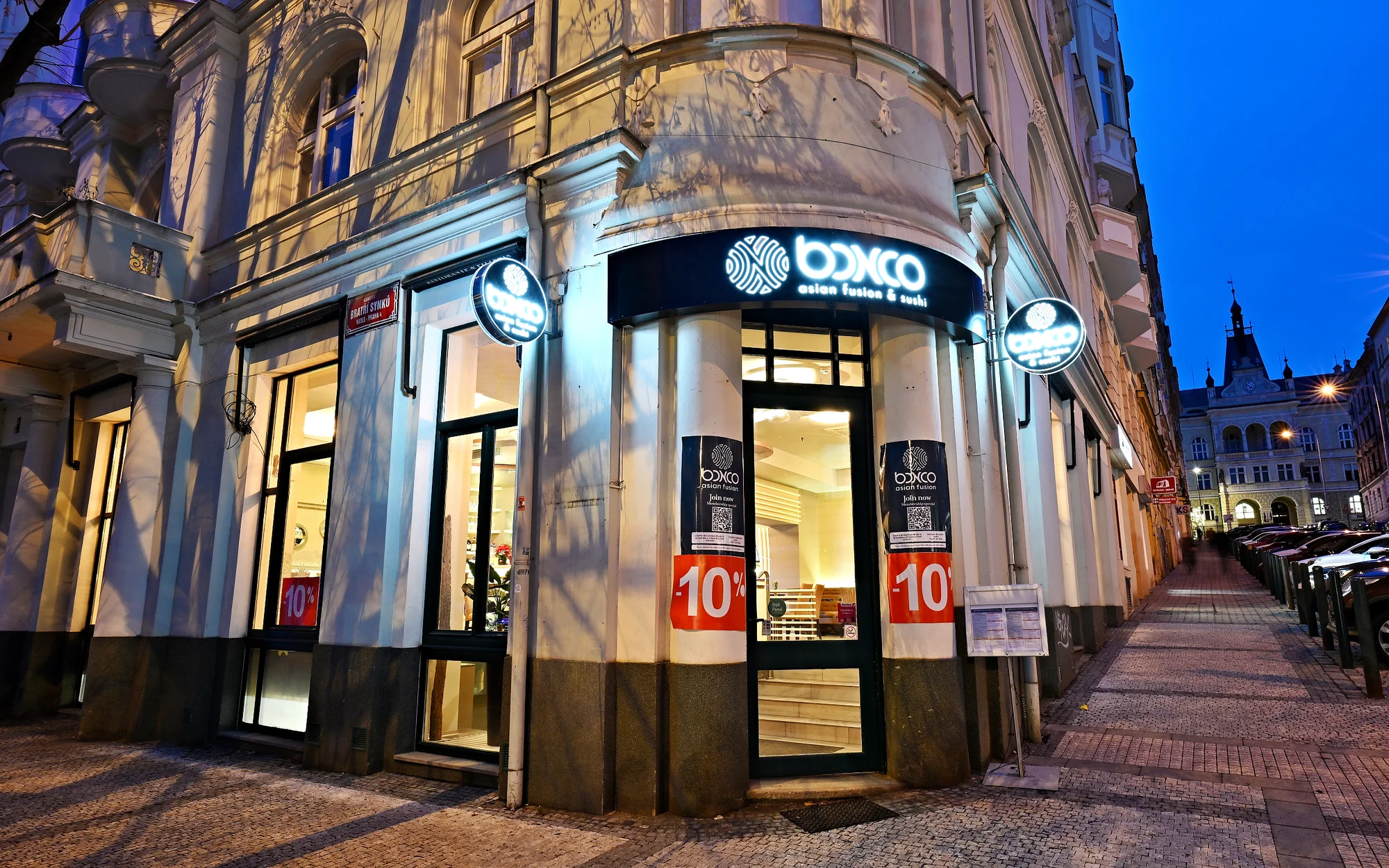 Putování za asijskou gastronomií: degustační menu včetně sklenky nebo láhve prosecca pro dva