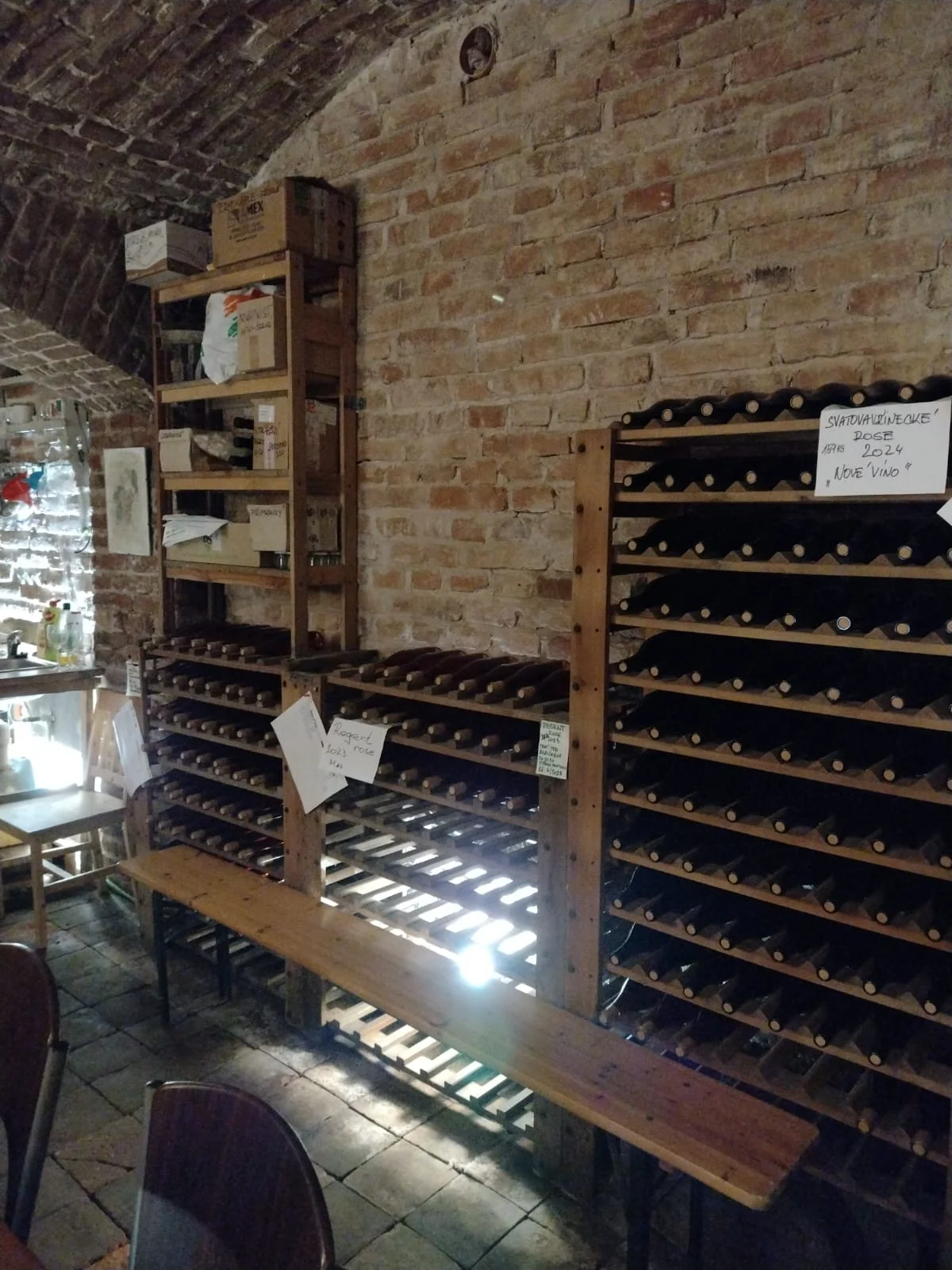 Řízená degustace vín ve Vinařství Kocián: objevte jedinečné chutě Kutné Hory