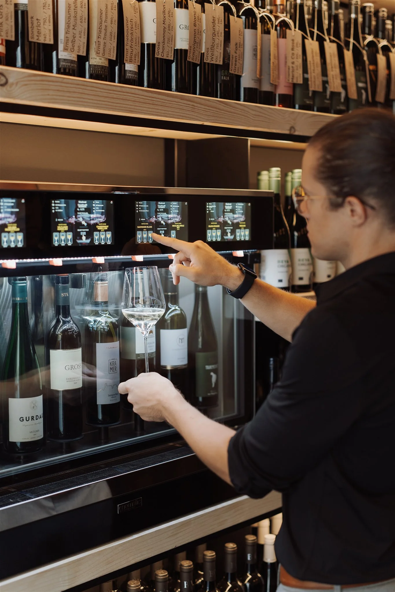 Tapas i degustace vín nebo nabitá karta do winebaru na Vinohradech pro 2 osoby