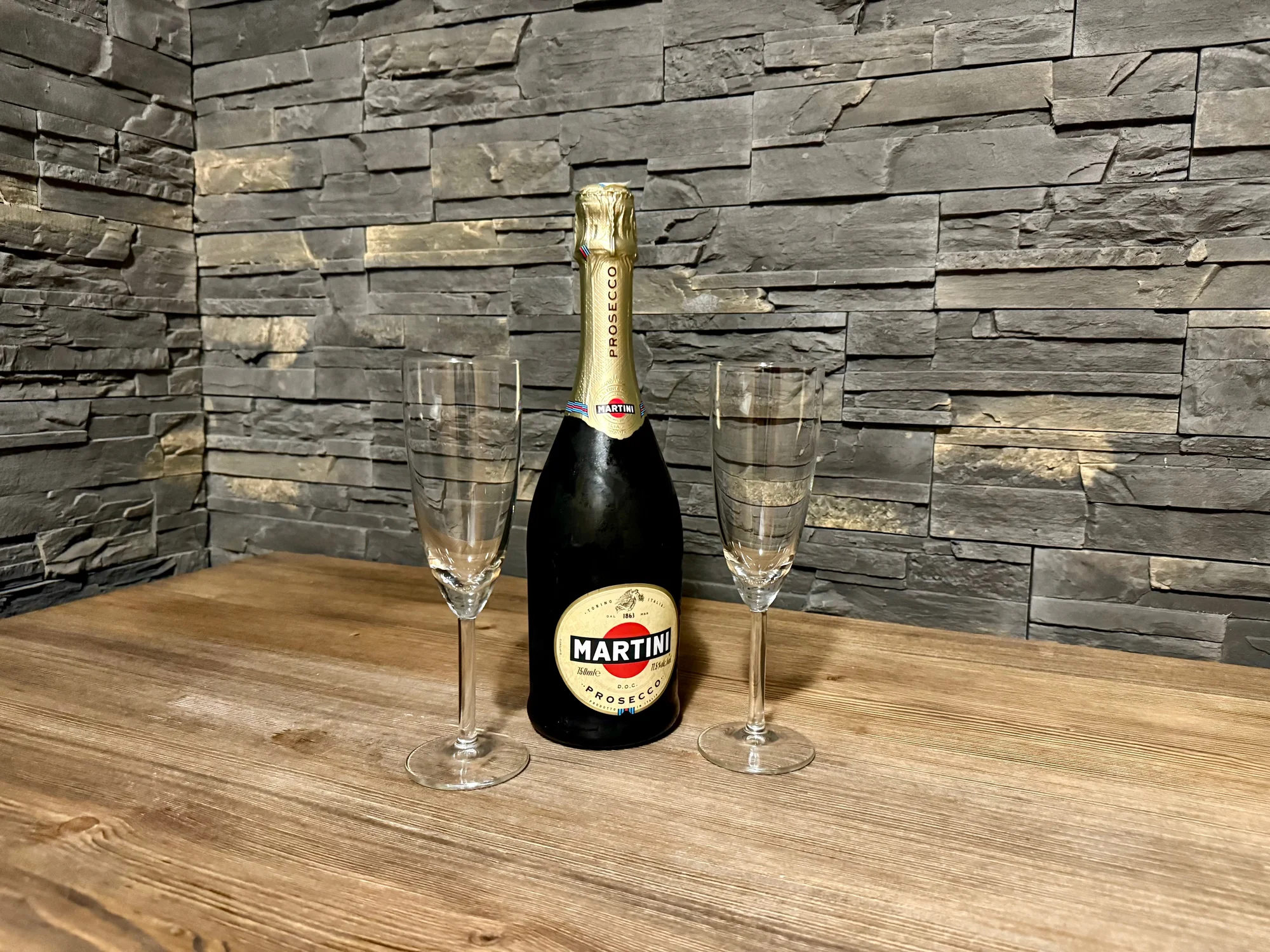 Privátní wellness se saunou a vířivkou i lahev vína nebo prosecca pro dva
