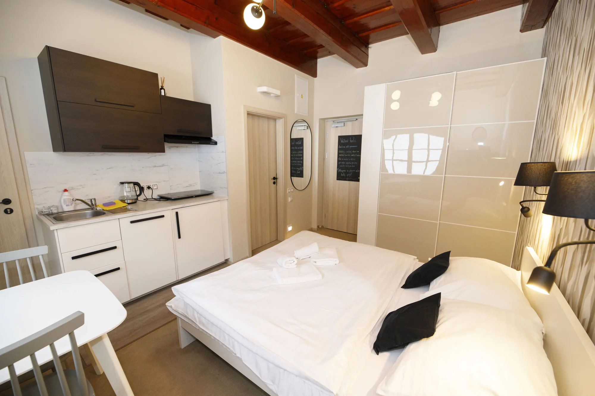Aktivní dovolená v Orlických horách pro pár i rodinu: studio či apartmán s kuchyňkou