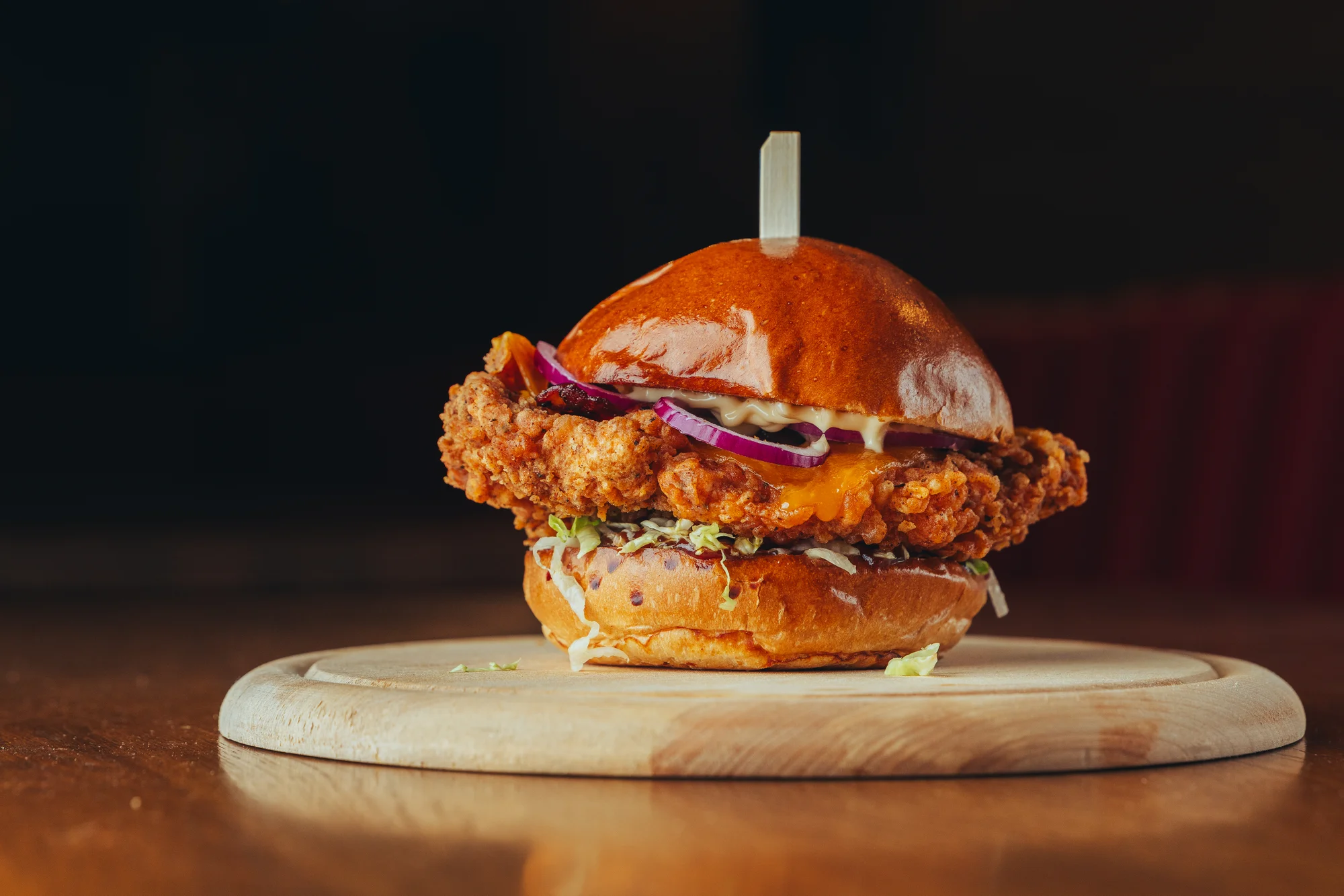 Burger výběrem z 6 druhů i s masem wagyu, hranolky, dip a pivo pro 1 nebo 2 osoby