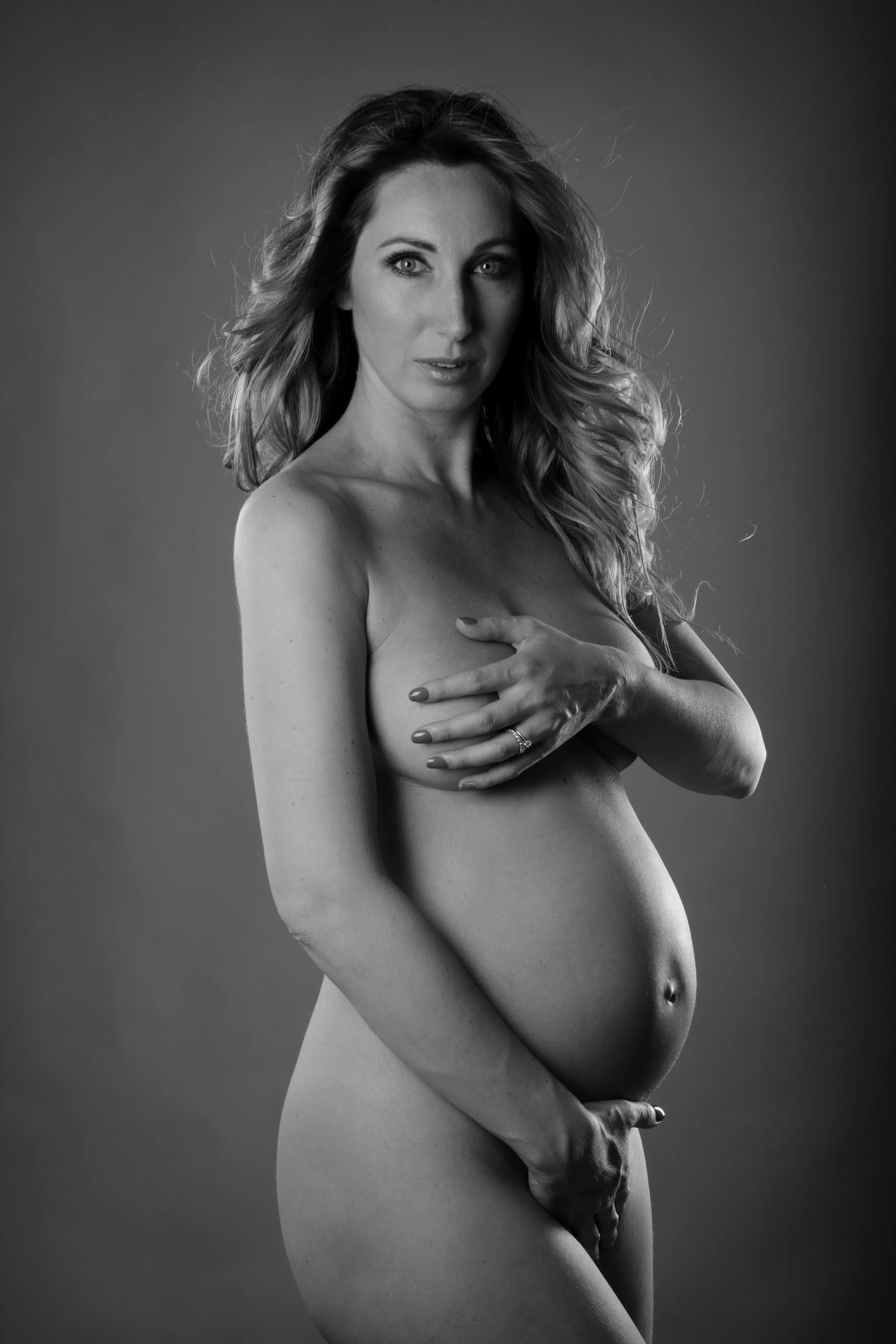 Profesionální focení v ateliéru s italským fotografem v délce 30, 60 či 90 minut i se službami vizážistky