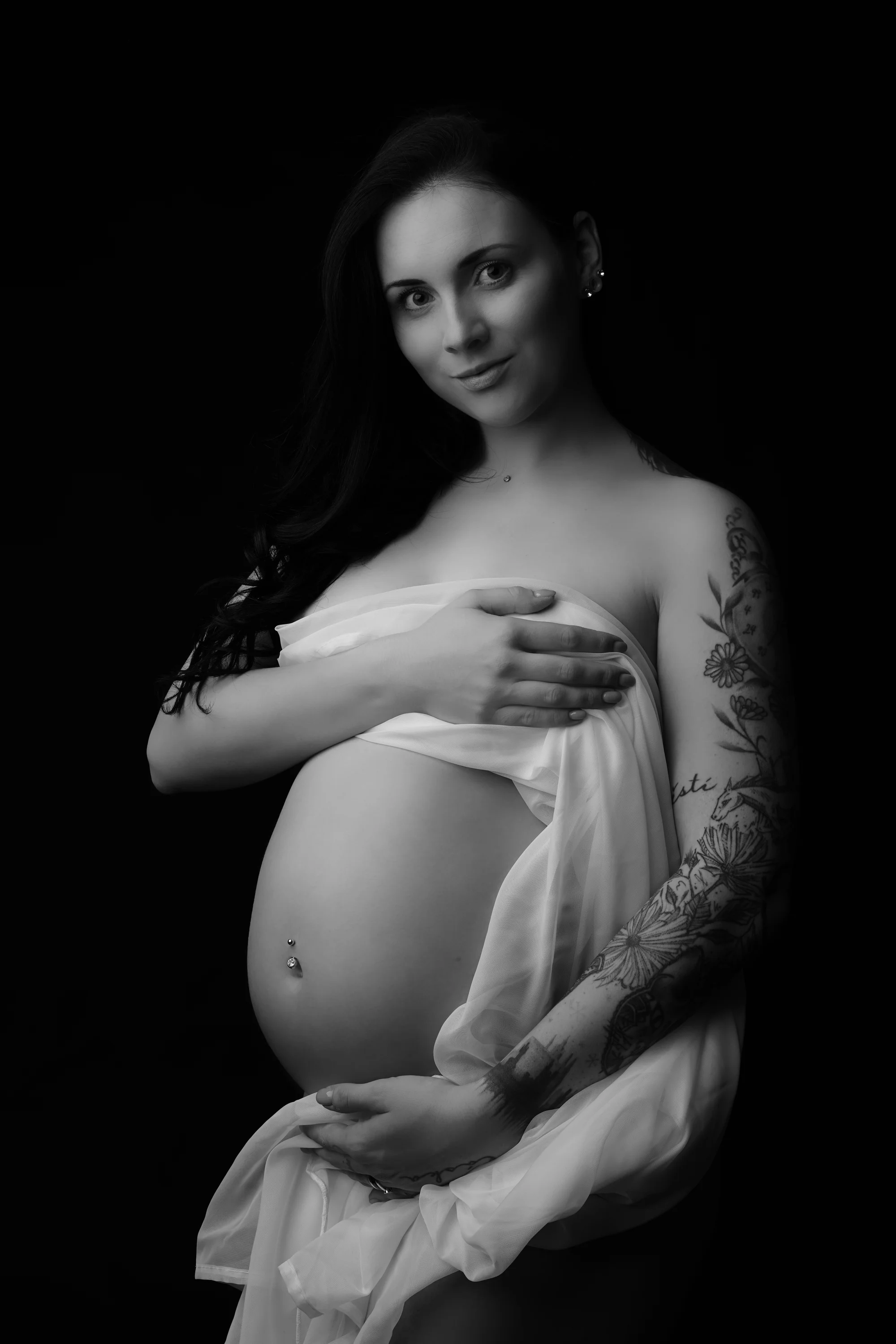 Profesionální focení v ateliéru s italským fotografem v délce 30, 60 či 90 minut i se službami vizážistky