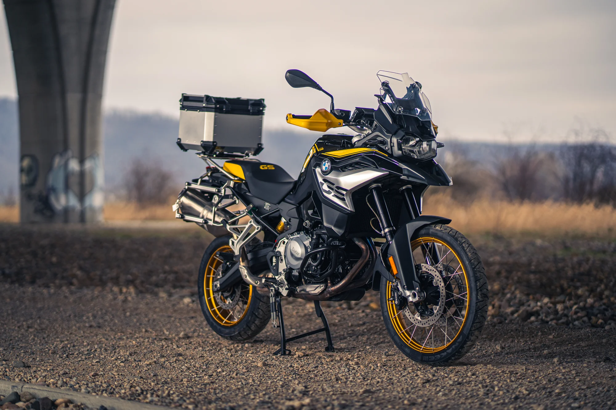 Pronájem motorky BMW na 1 den nebo celý týden i s možností příslušenství