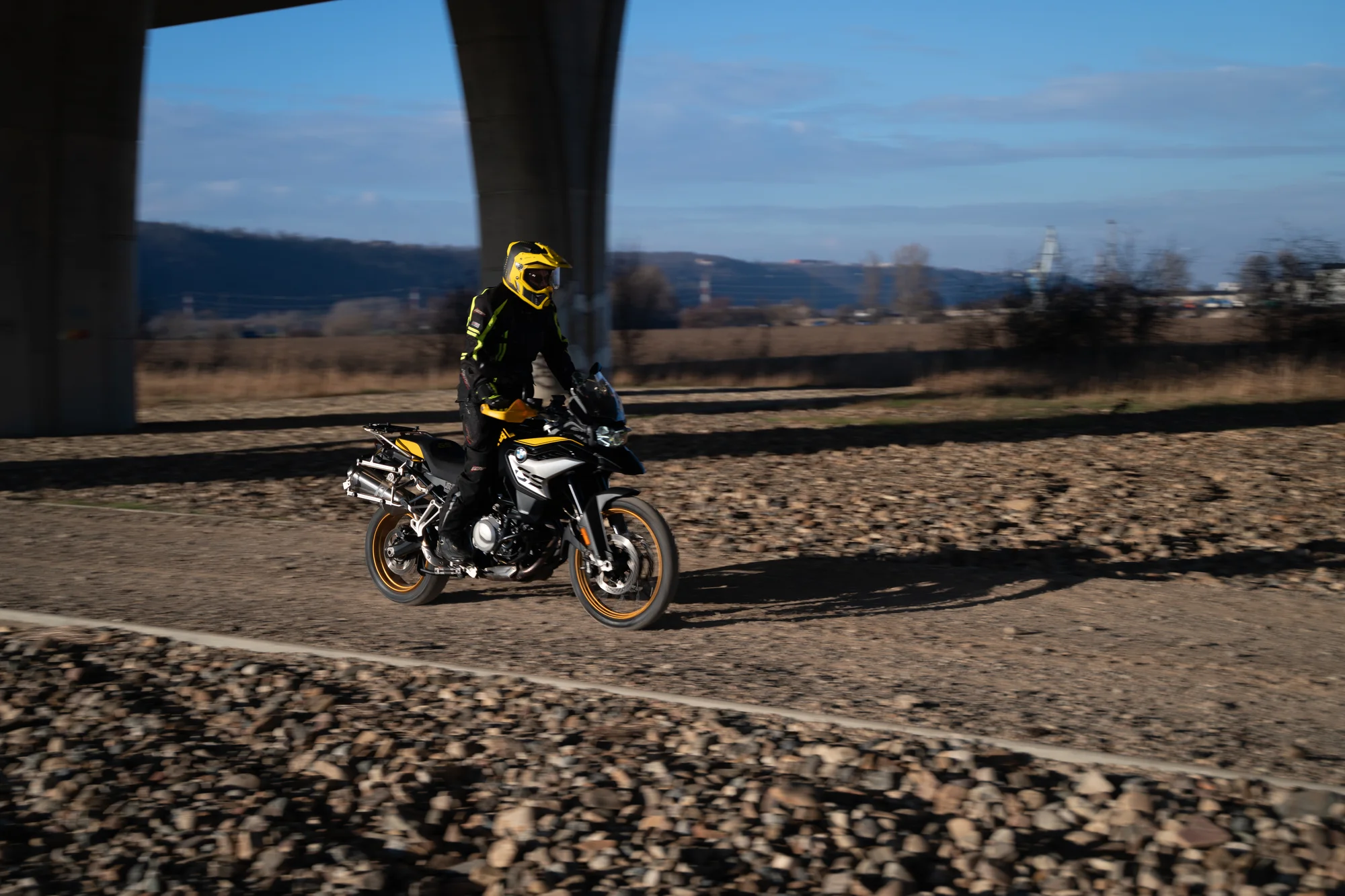 Pronájem motorky BMW na 1 den nebo celý týden i s možností příslušenství