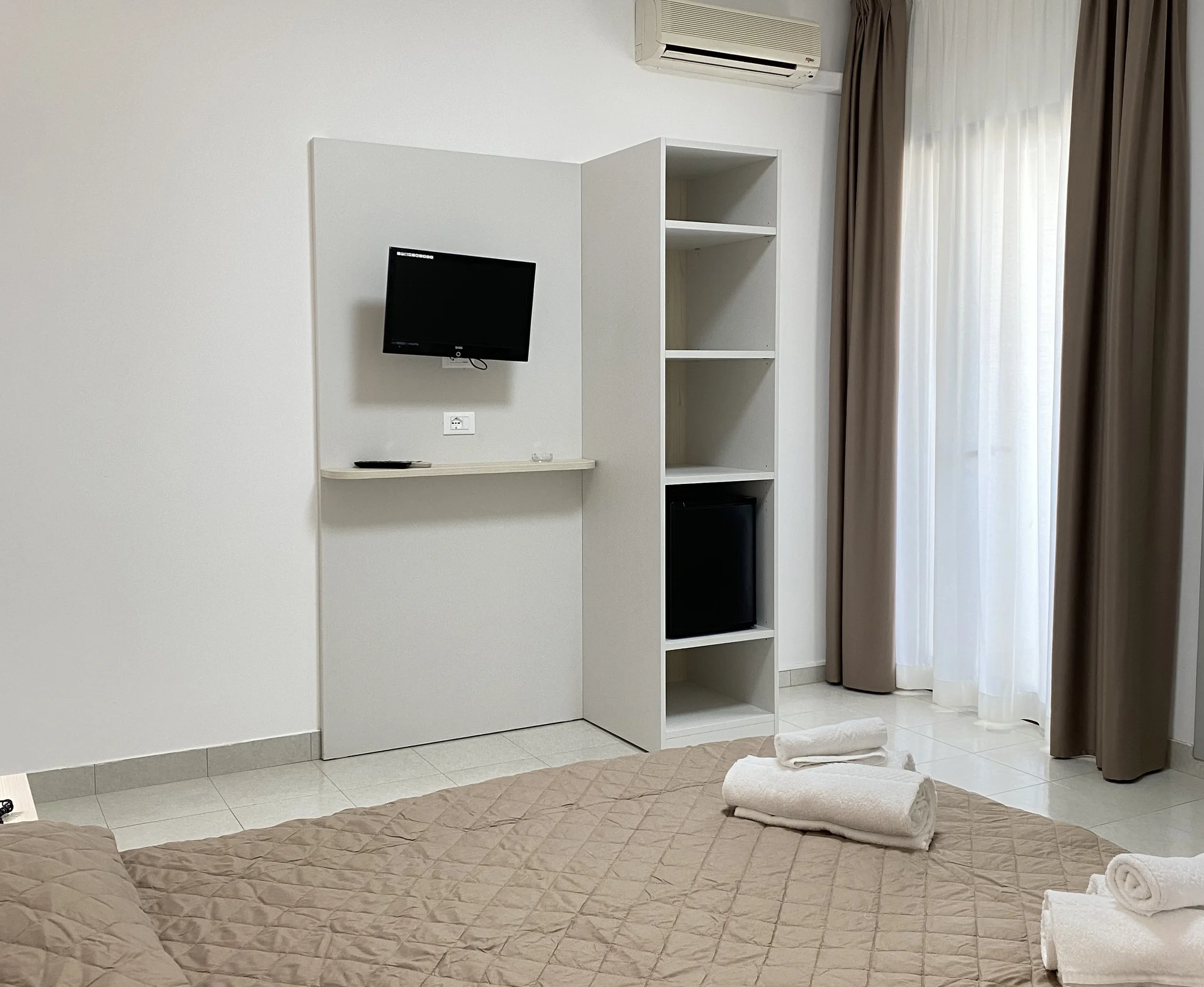 Léto v Caorle: hotel v klidné části u pláže a se snídaní, noc zdarma