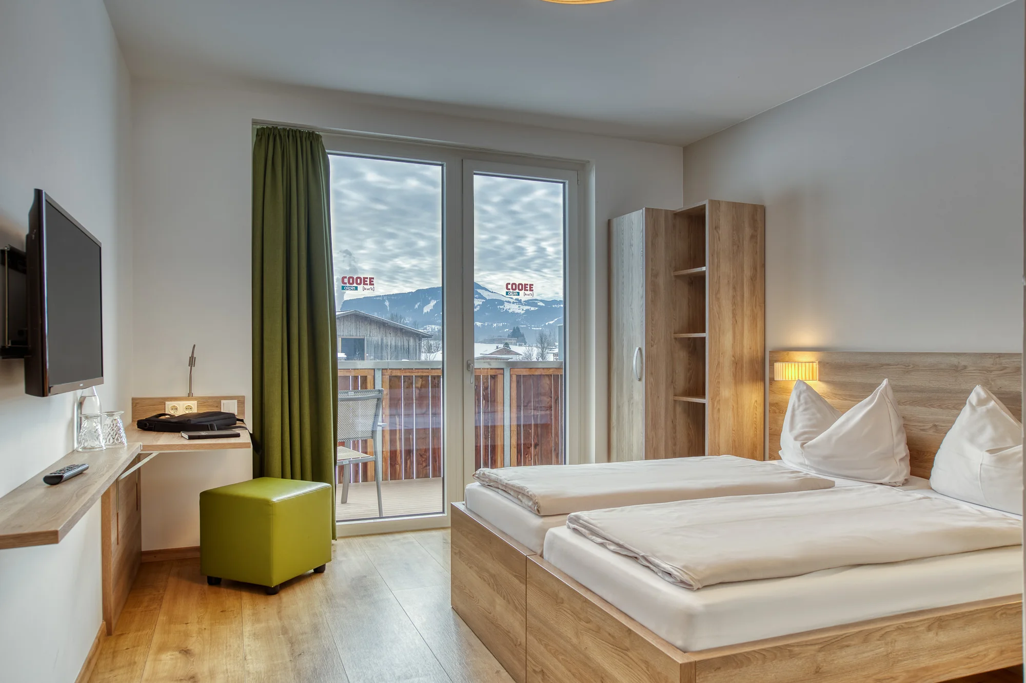 Dovolená v Kitzbühelských Alpách v Tyrolsku: krásný hotel se snídaní či polopenzí a relax zónou