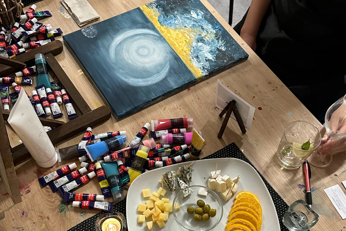 Art rande: romantický workshop malování akrylem i s lahví sektu a občerstvením