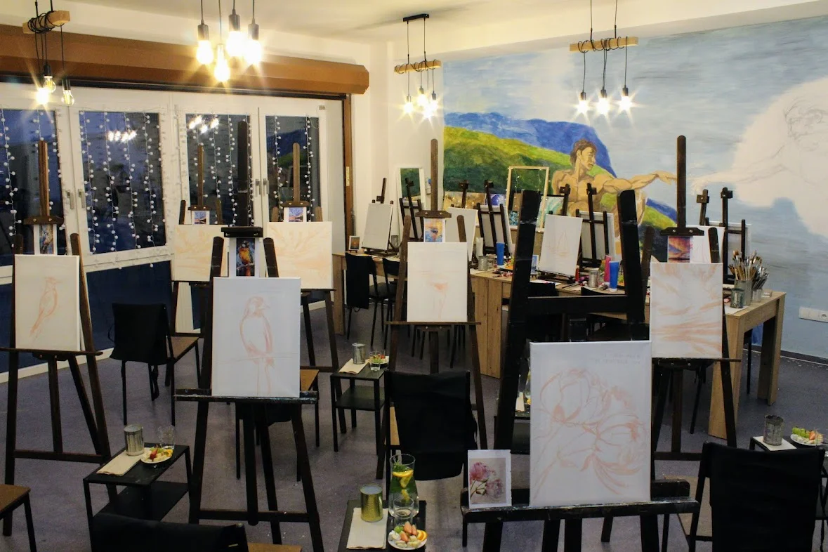 Art-degustace pro 1 či 2 osoby: zážitkový večer s malováním a ochutnávkou 6 vzorků vín