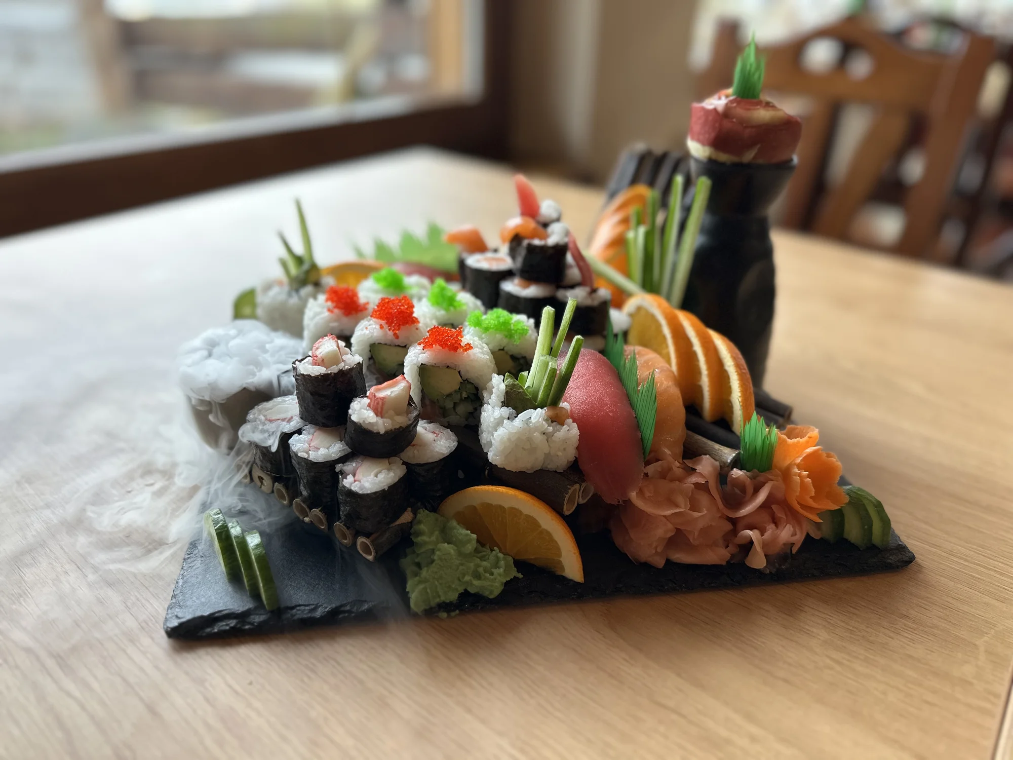Otevřené vouchery do nové asijské restaurace a sushi baru v Pardubicích: 300-1000 Kč