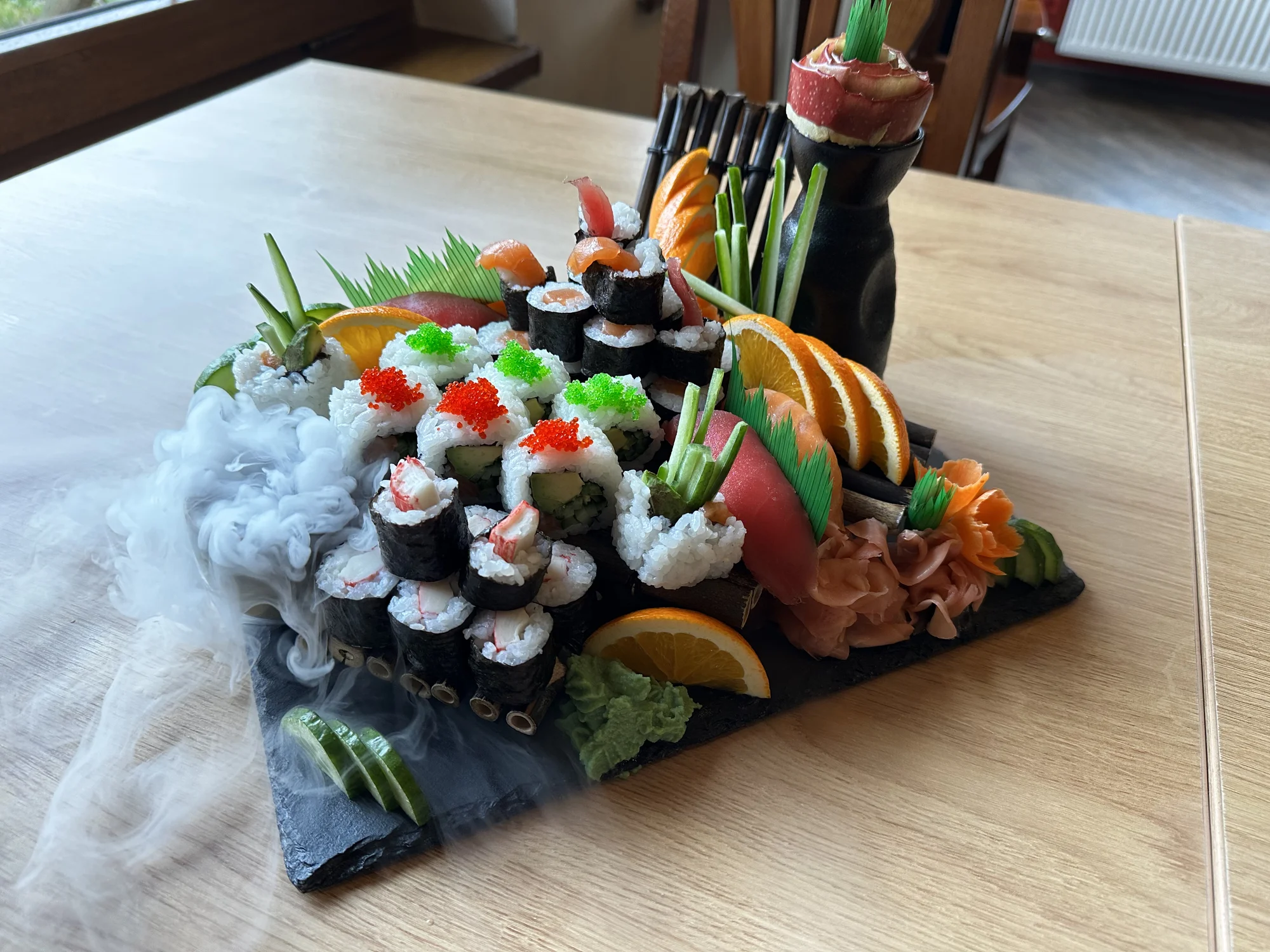Otevřené vouchery do nové asijské restaurace a sushi baru v Pardubicích: 300-1000 Kč