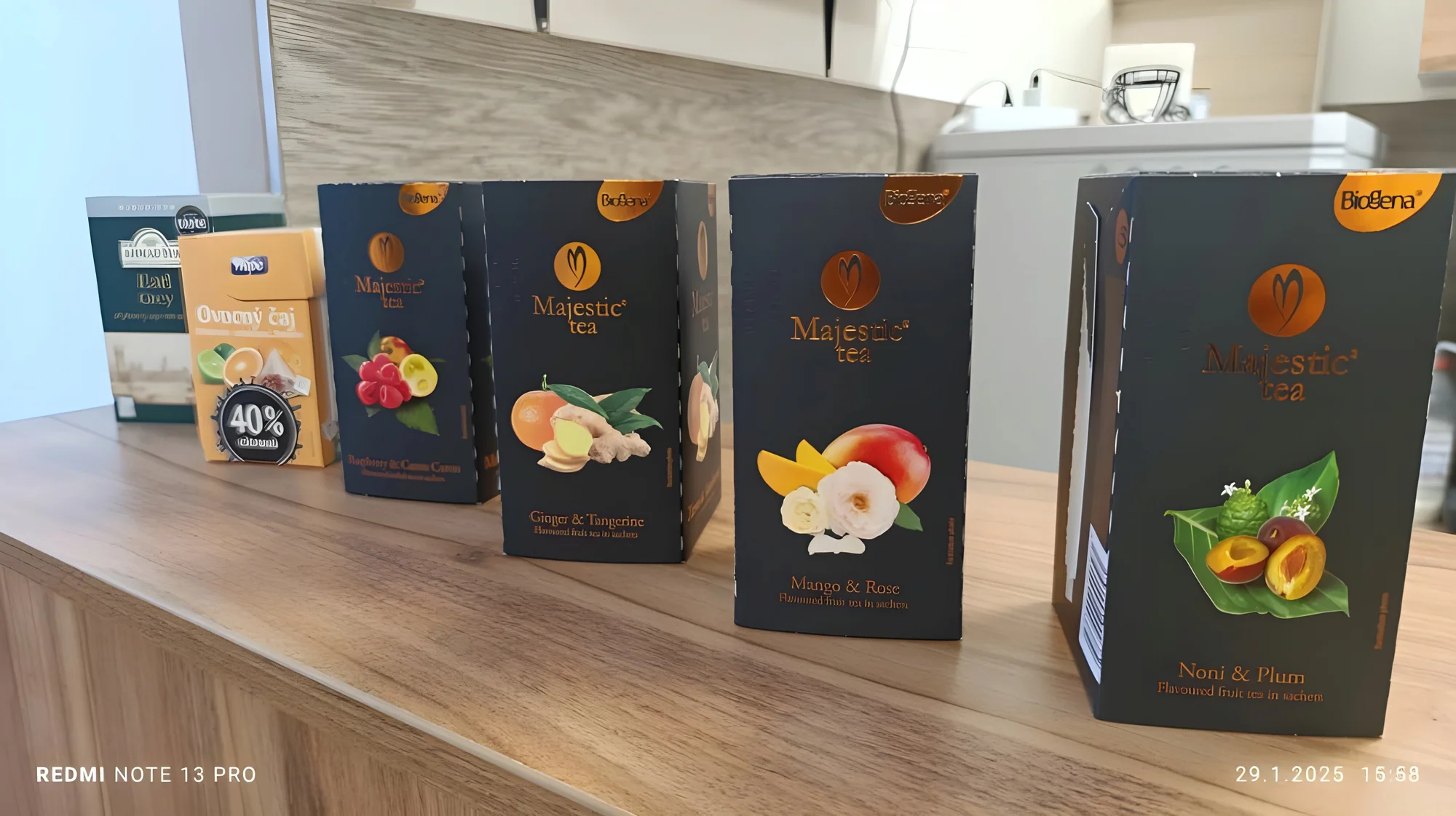 Káva nebo prosecco a cheesecake či skořicový croissant u centra Olomouce