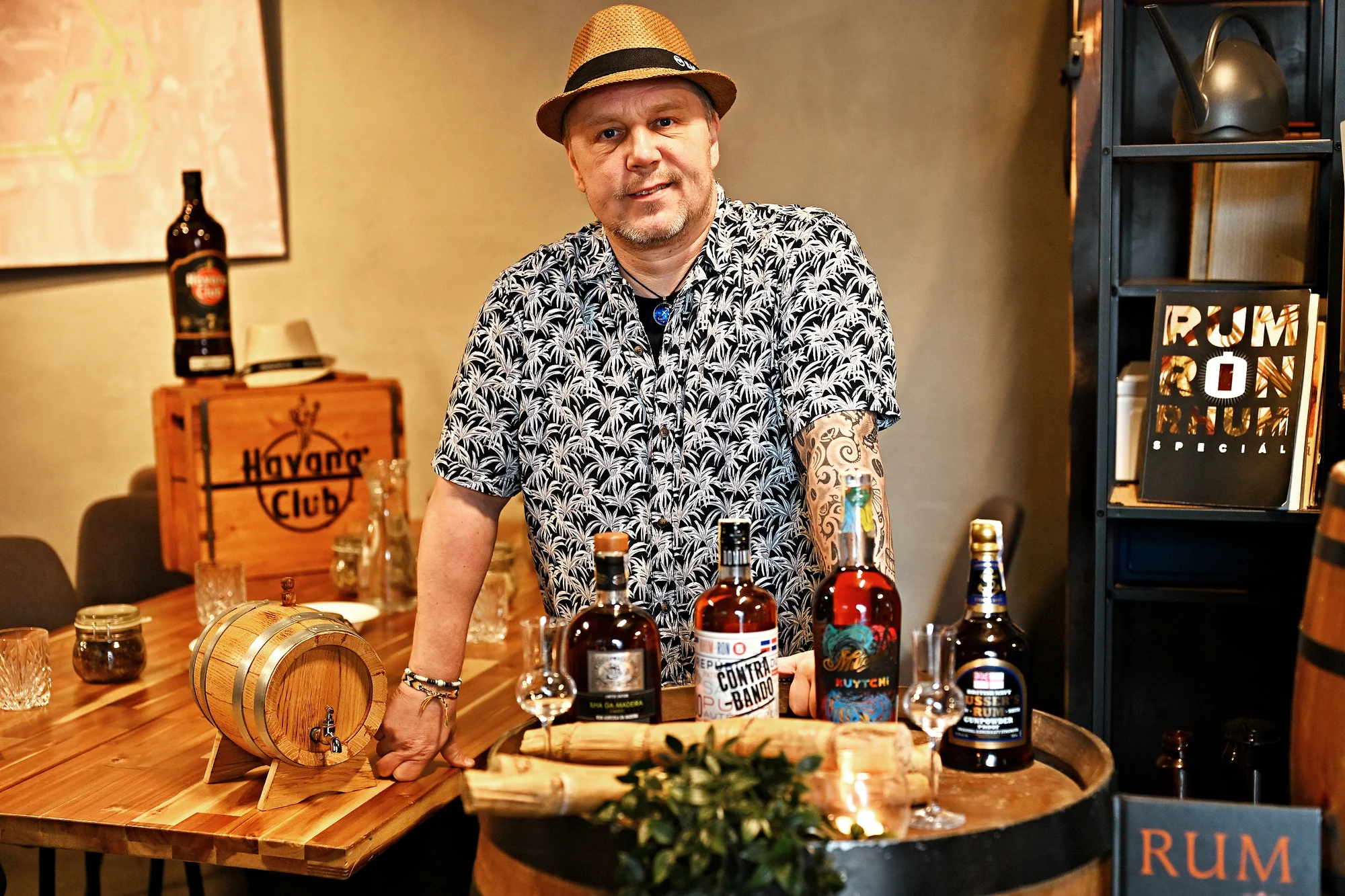 Bílé i tmavé rumy z celého světa: degustace až pro 2 osoby i ochutnávka koktejlu
