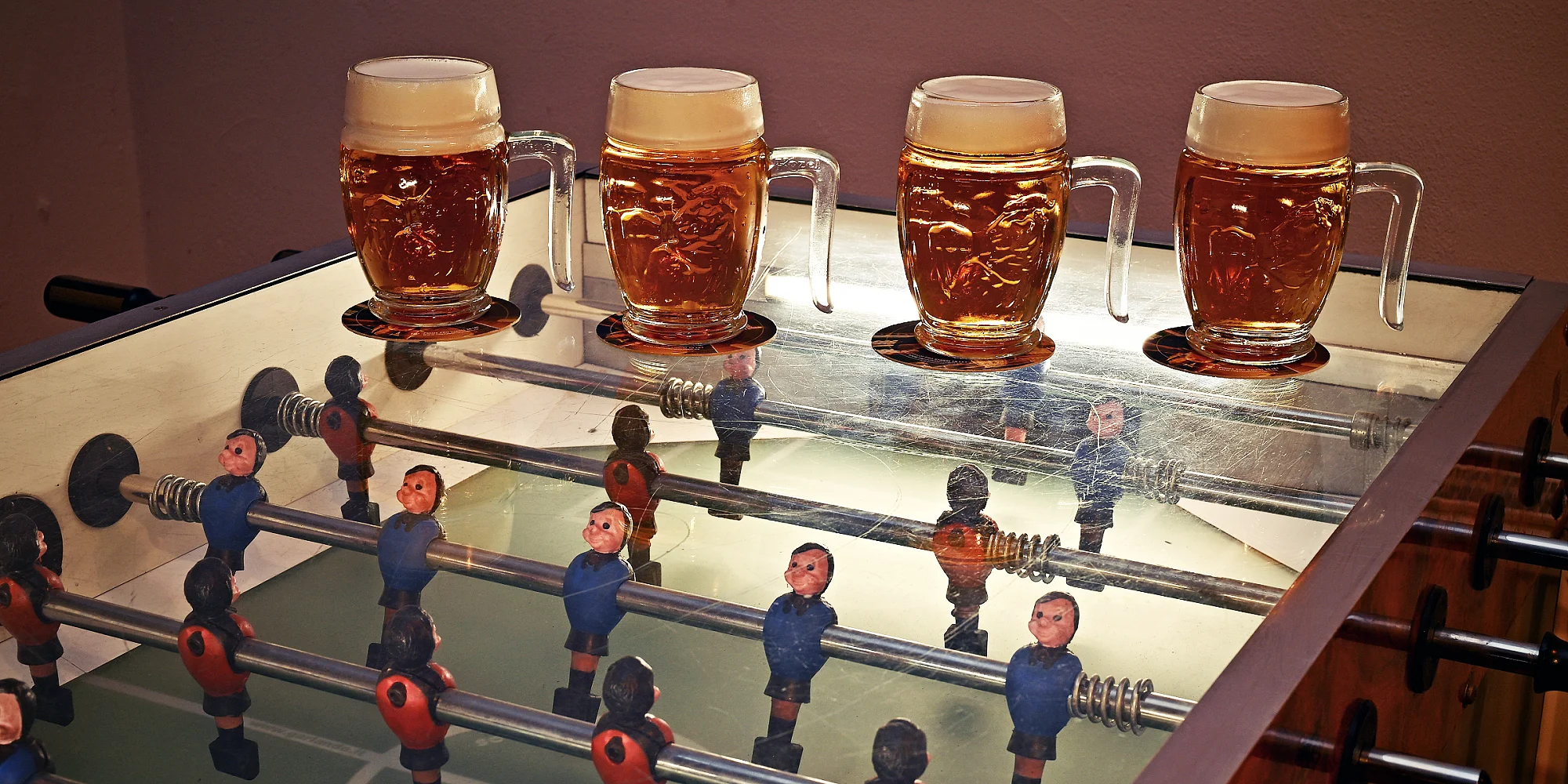 Herní bar: fotbálek, pivo, panáky a deskové hry
