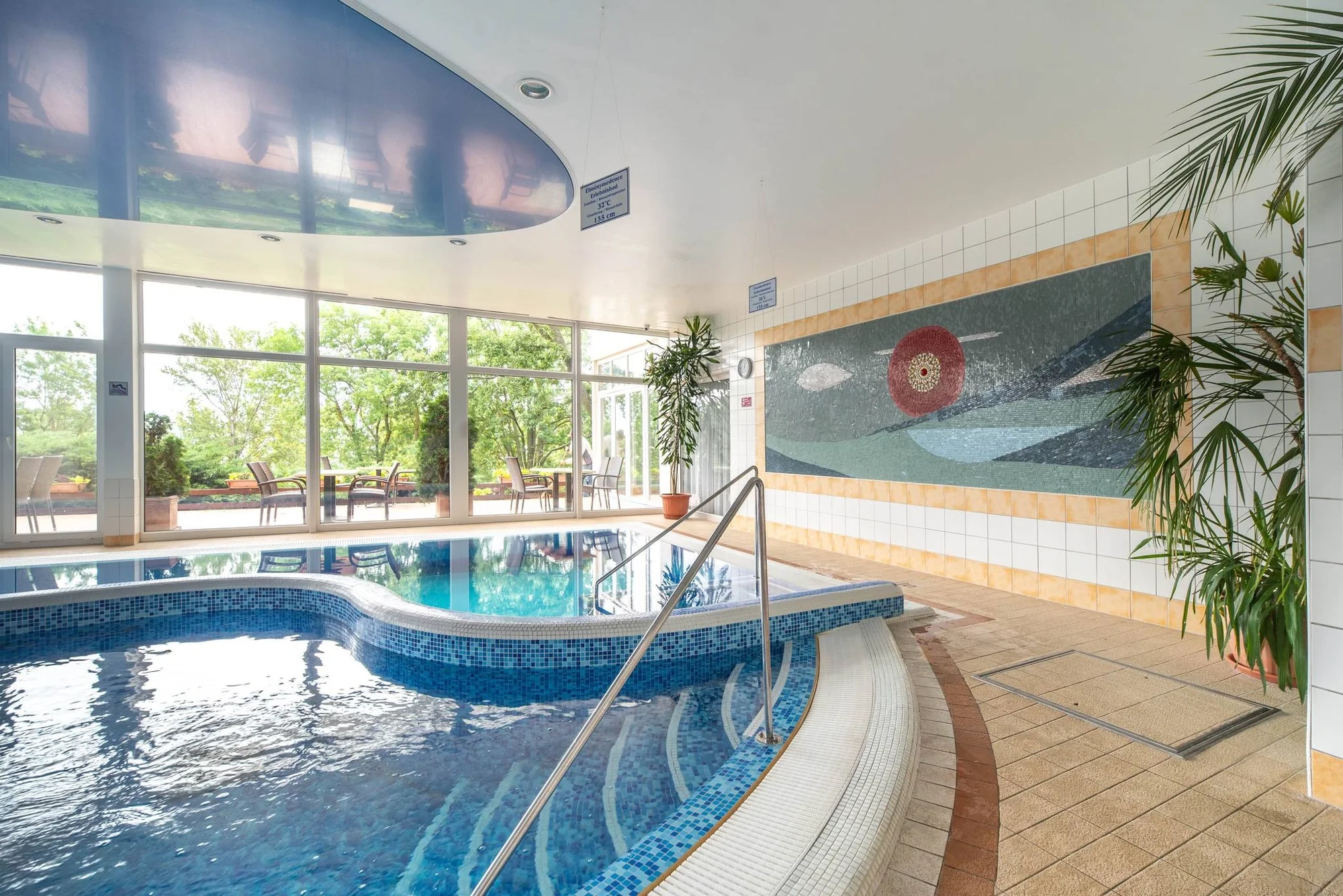 Hotel 300 m od Balatonu: neomezený wellness a polopenze