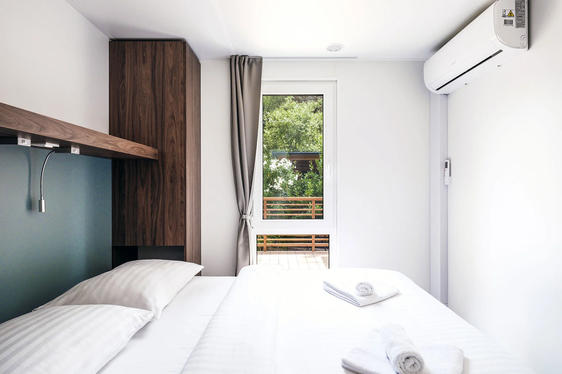 Resort v chorvatském Zatonu: mobilhome až pro 7 os., 400 m na pláž, bazény a zábava, možnost polopenze
