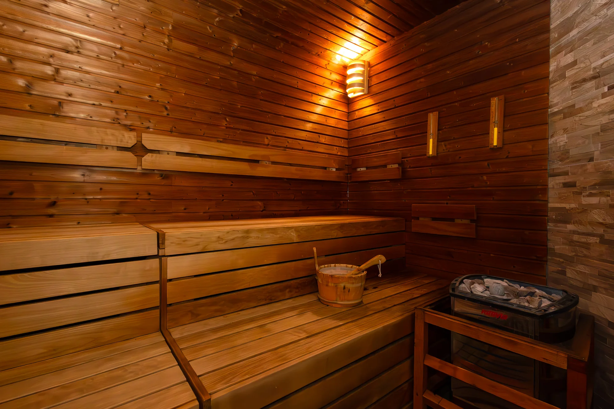 Pobyt v Bratislavě: 3* hotel se snídaní, privátní saunou, vířivkou i bazénem