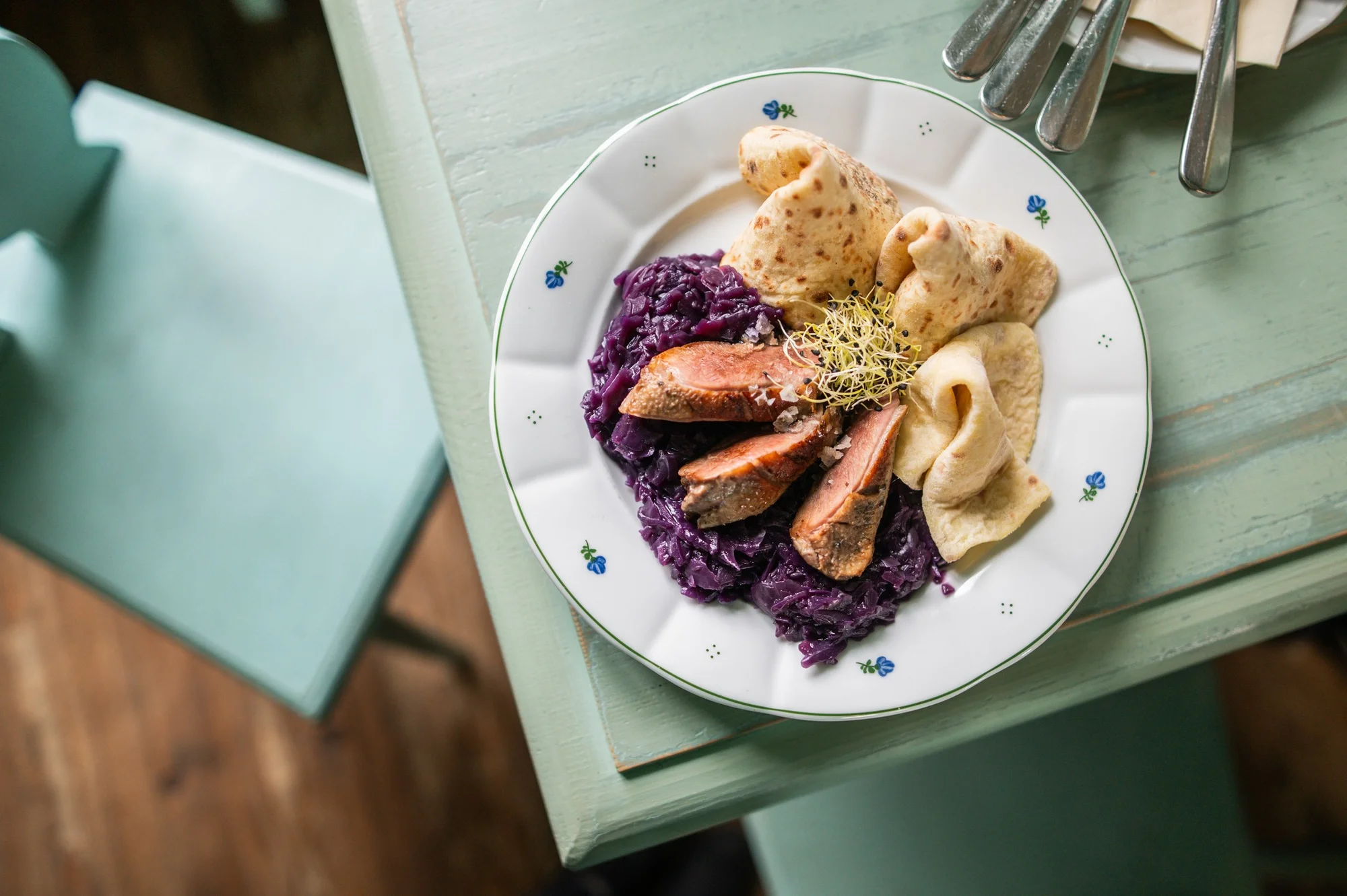 Jurkovičovy útulny na Pustevnách: pobyt se snídaní i večeří ve valašské restauraci Libušín