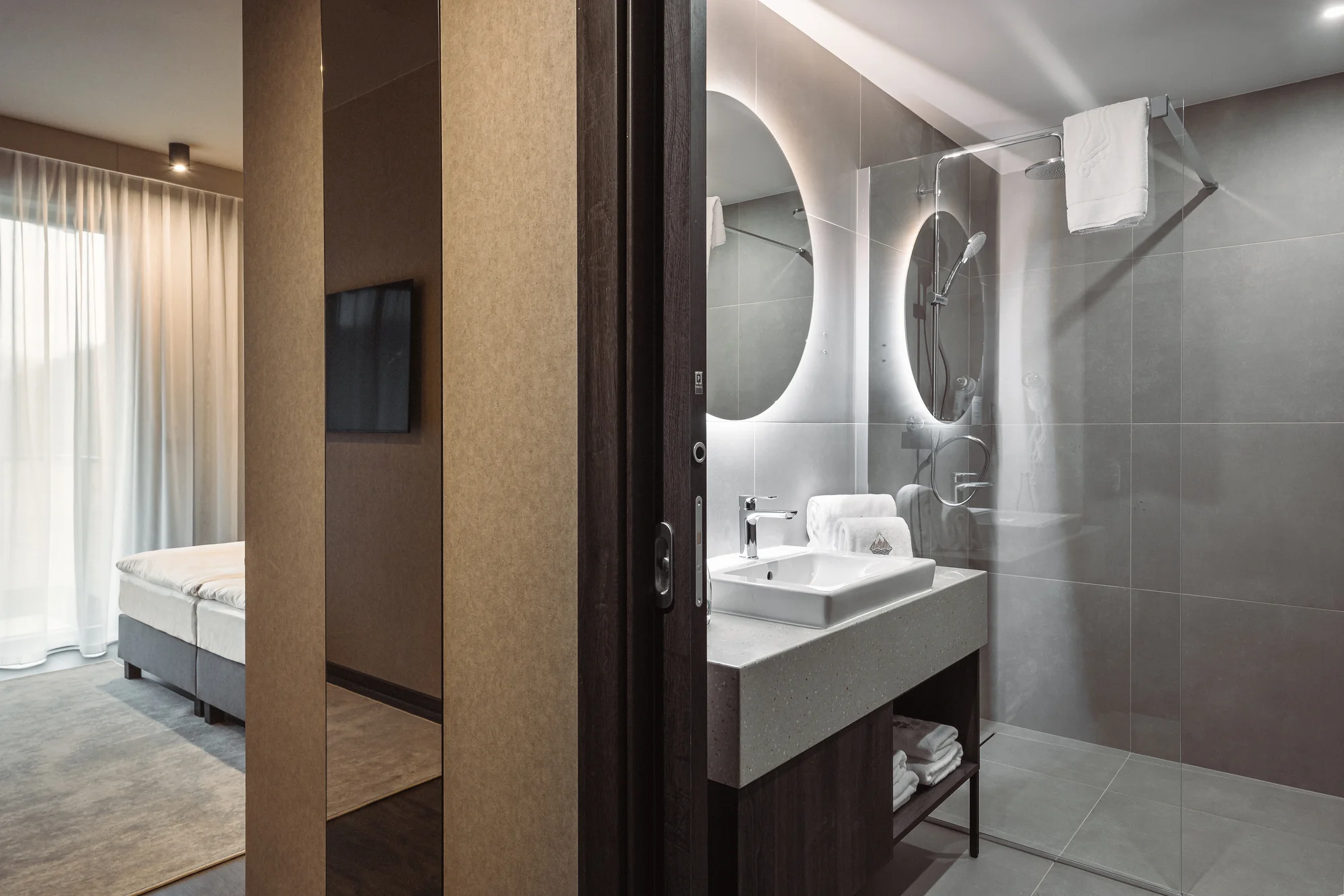 5* hotel v polských Krkonoších: snídaně nebo polopenze i vstup do wellness s termální vodou