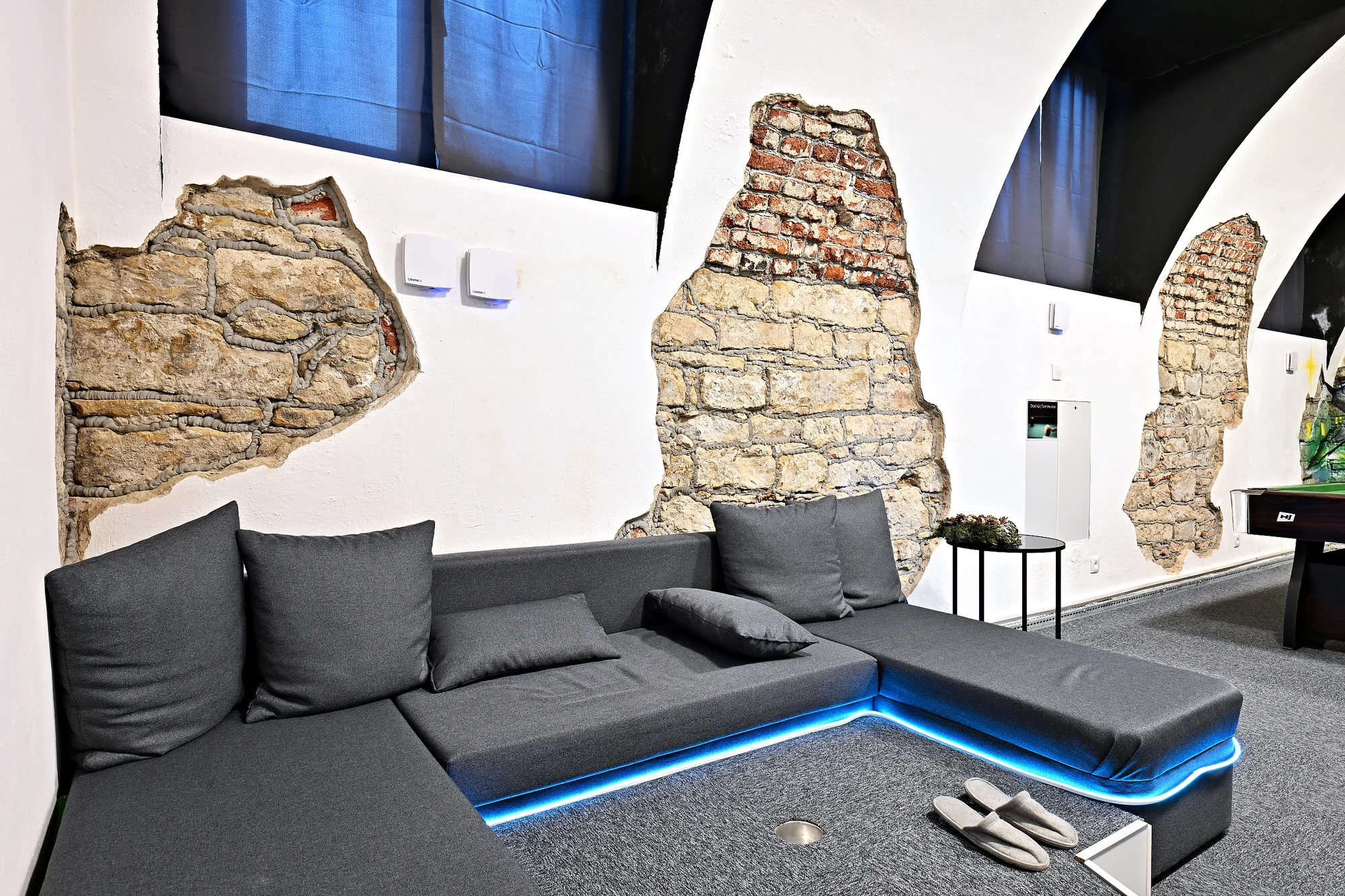 Indoor minigolf na Andělu: 18 jamek a neomezené hraní pro děti i dospělé