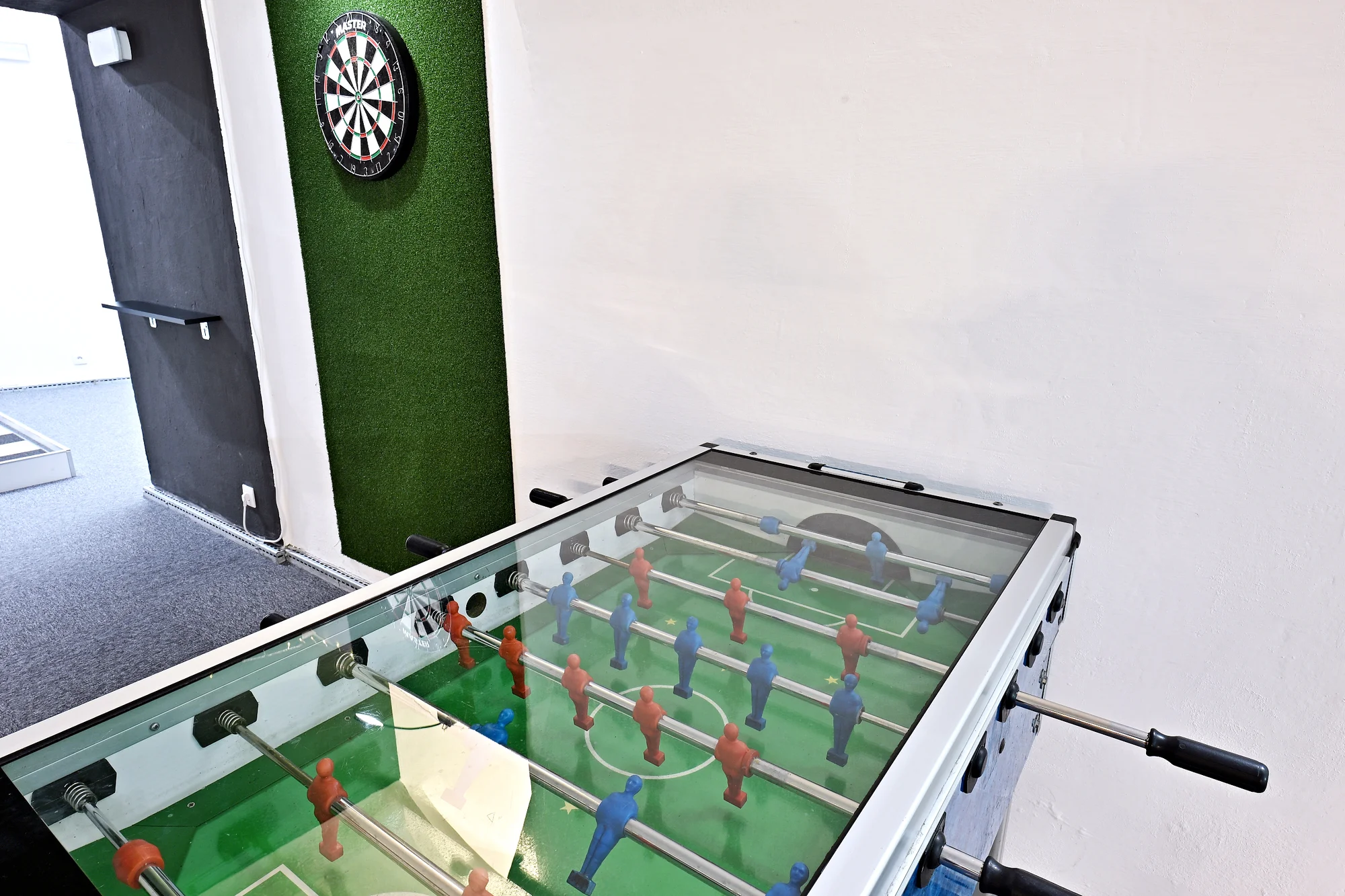 Indoor minigolf na Andělu: 18 jamek a neomezené hraní pro děti i dospělé