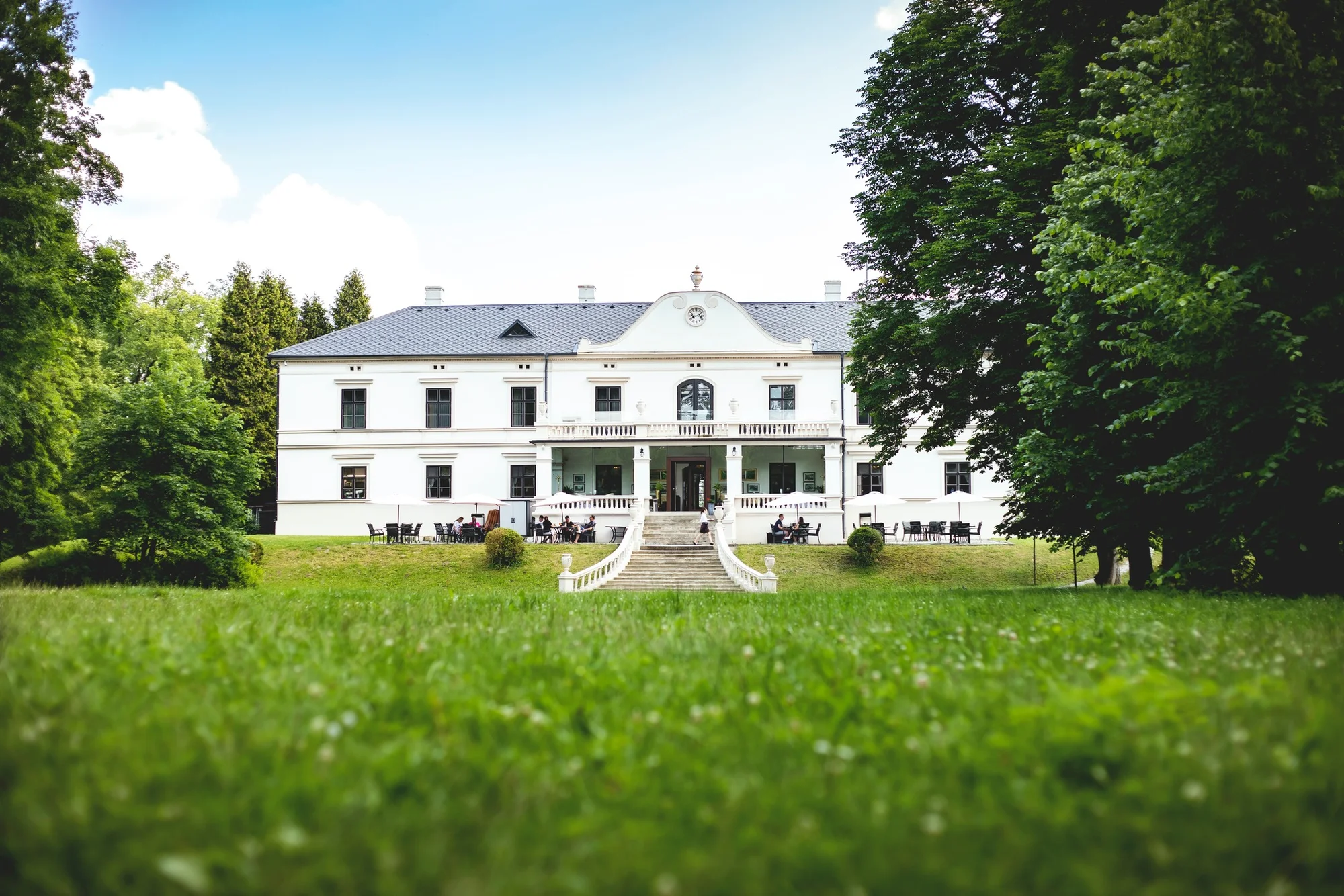 Pobyt na Zámku Wichterle se snídaní či polopenzí i wellness, pivní koupelí či masáží