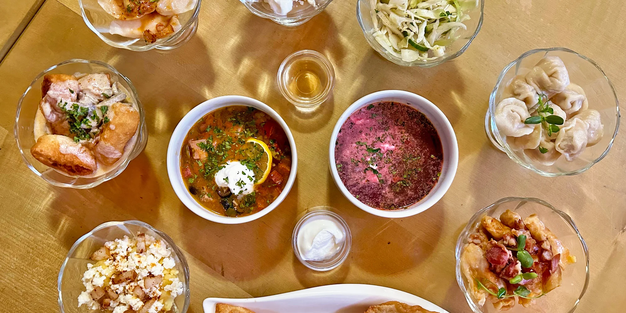 Ukrajina na talíři: degustační menu o 9 chodech pro 2 osoby v tradiční restauraci