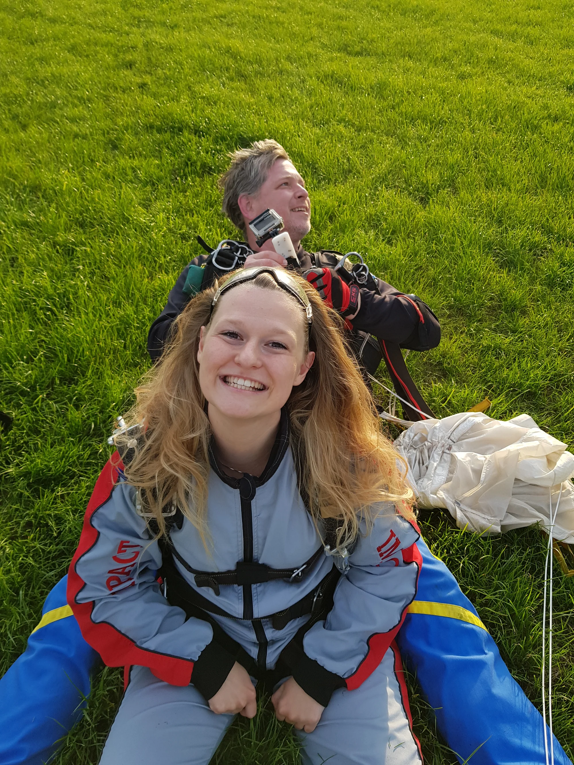 Tandemový seskok s padákem z výšky 3 200 m i vč. videozáznamu