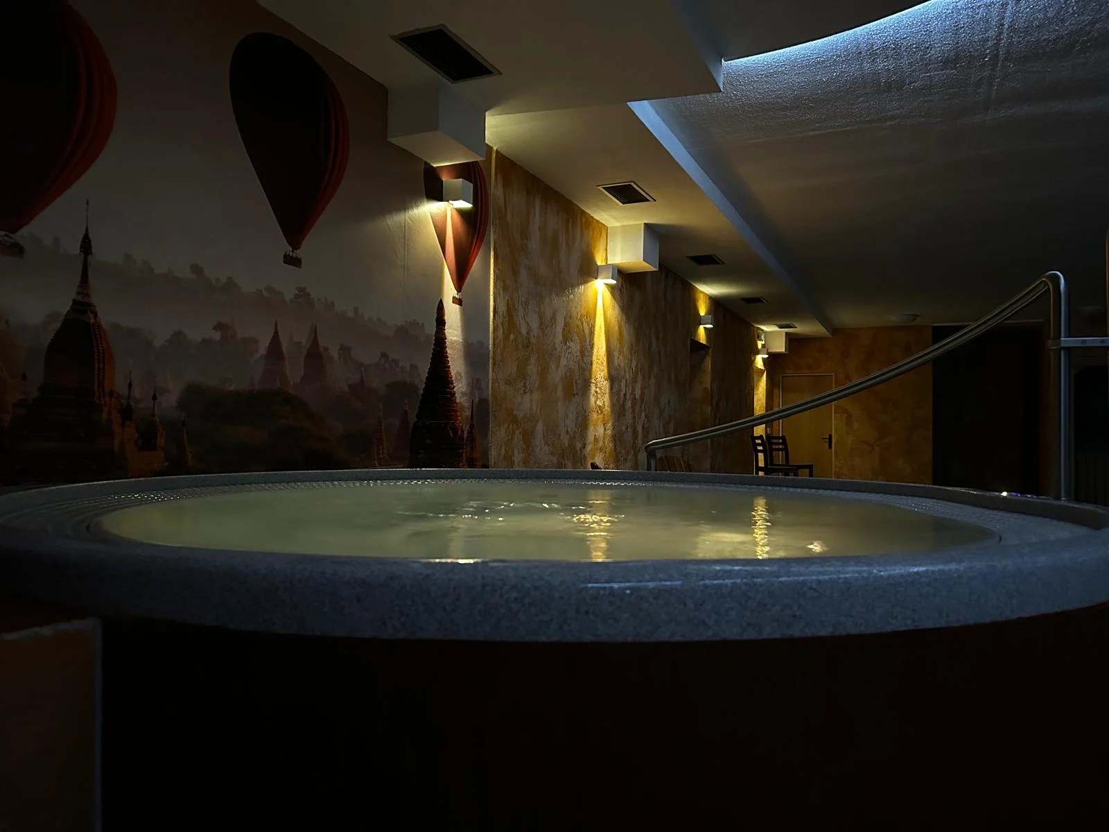 Romantika i doplnění energie: privátní sauna a vířivka pro dva i celou rodinu