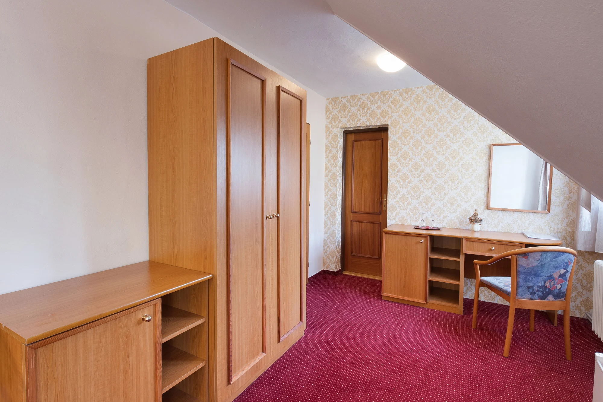 Pobyt v Telči v hotelu na náměstí: všední dny i víkendy, polopenze, víno i káva